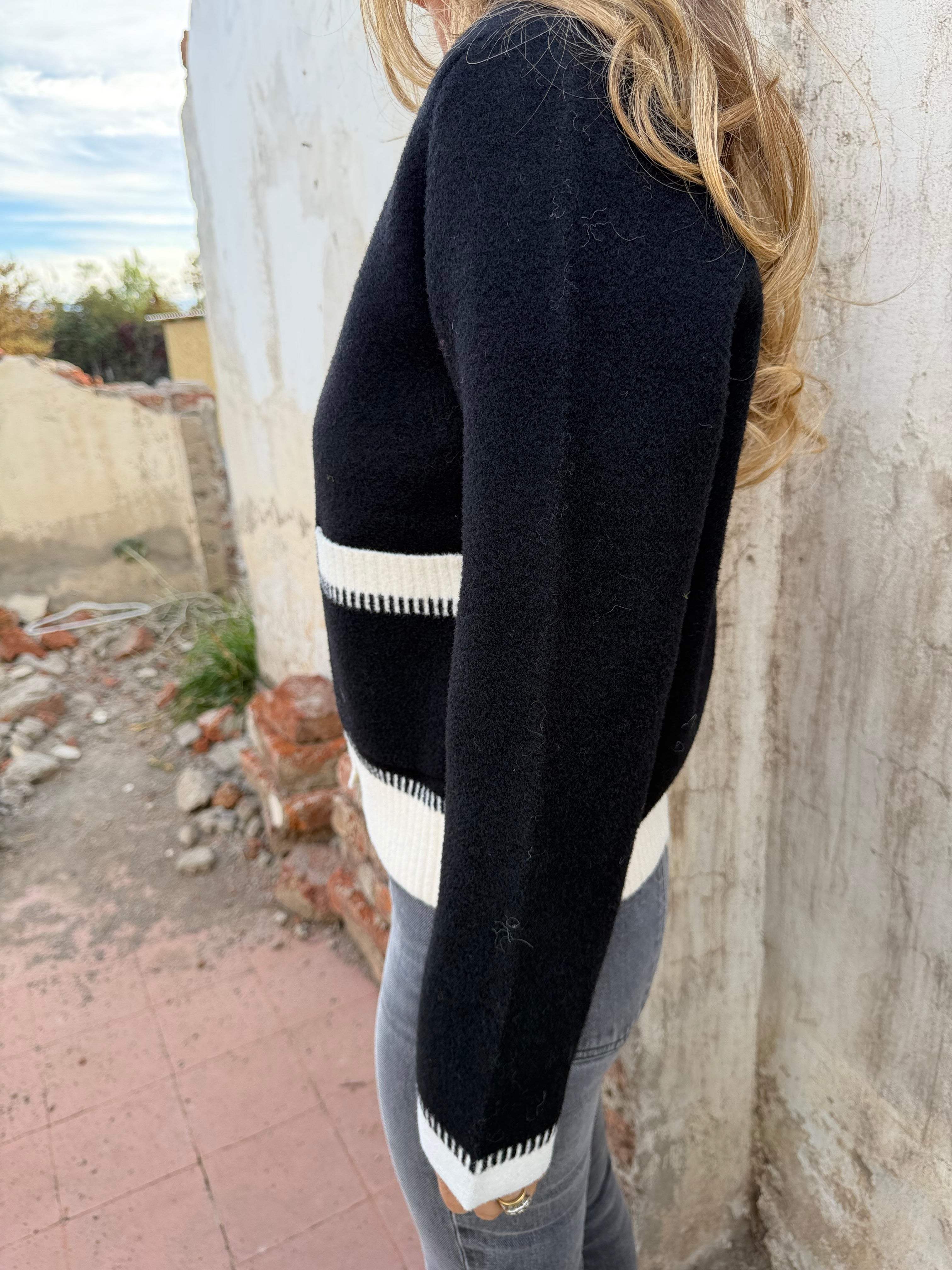 Chaquetita inglesa negra