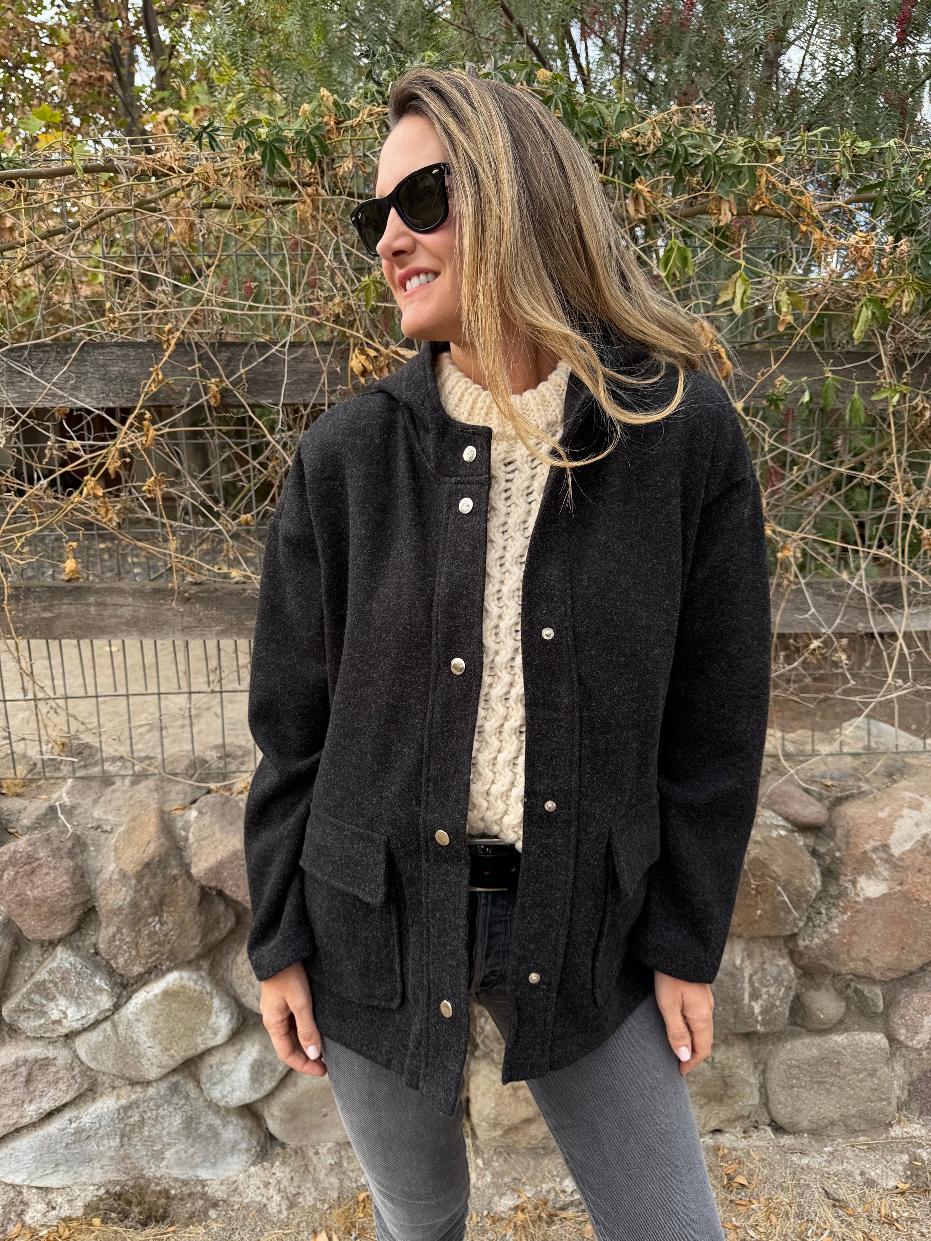 Chaqueta simple paño bolsillos gris acero
