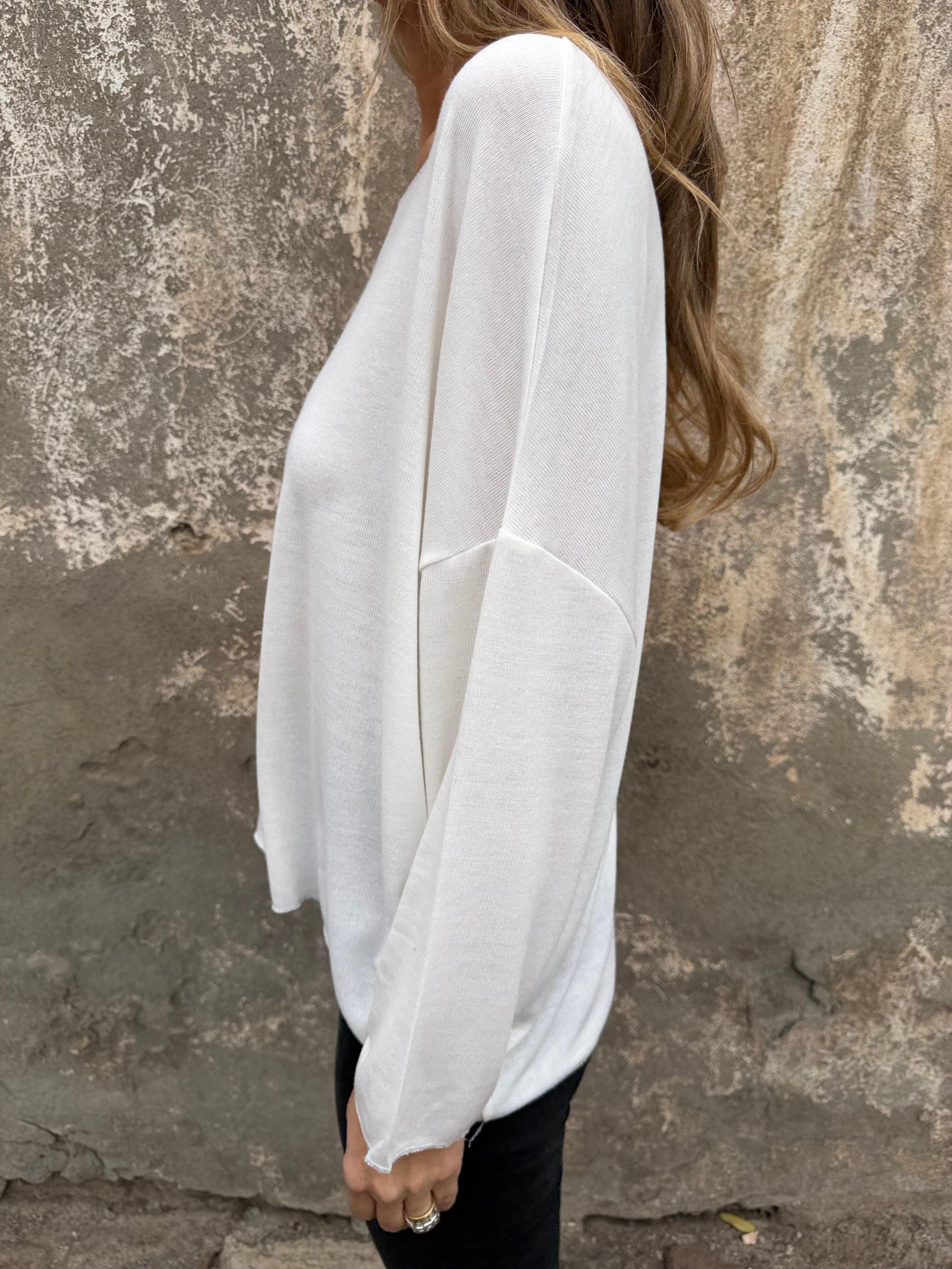 Maxxi polera lanilla bordes plateados blanca