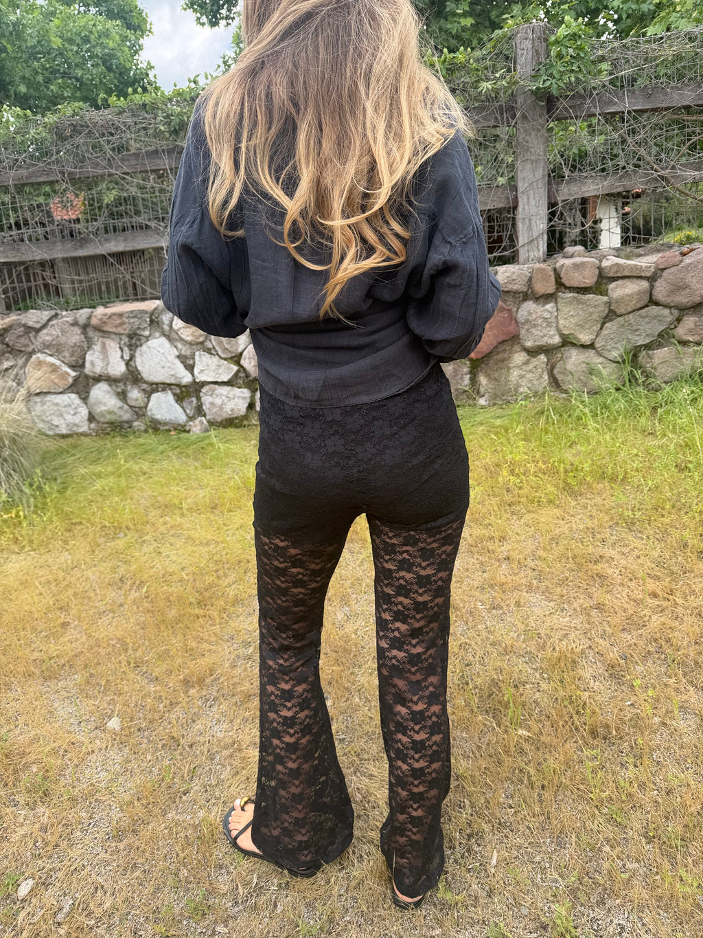 Pantalón encaje negro