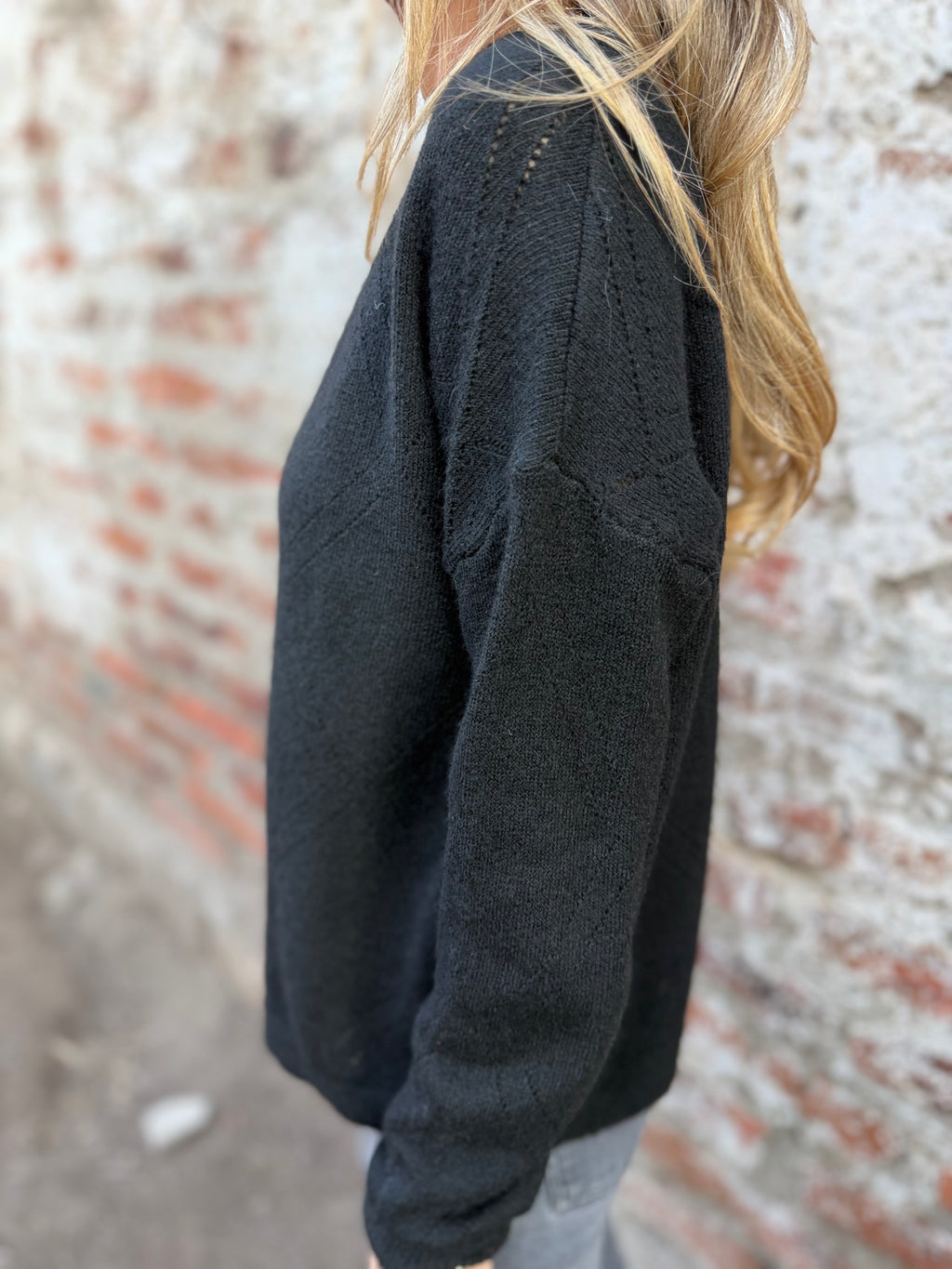 Chaleco básico cuello V diseños negro