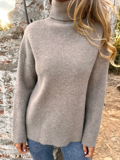 Cuello alto simply taupe