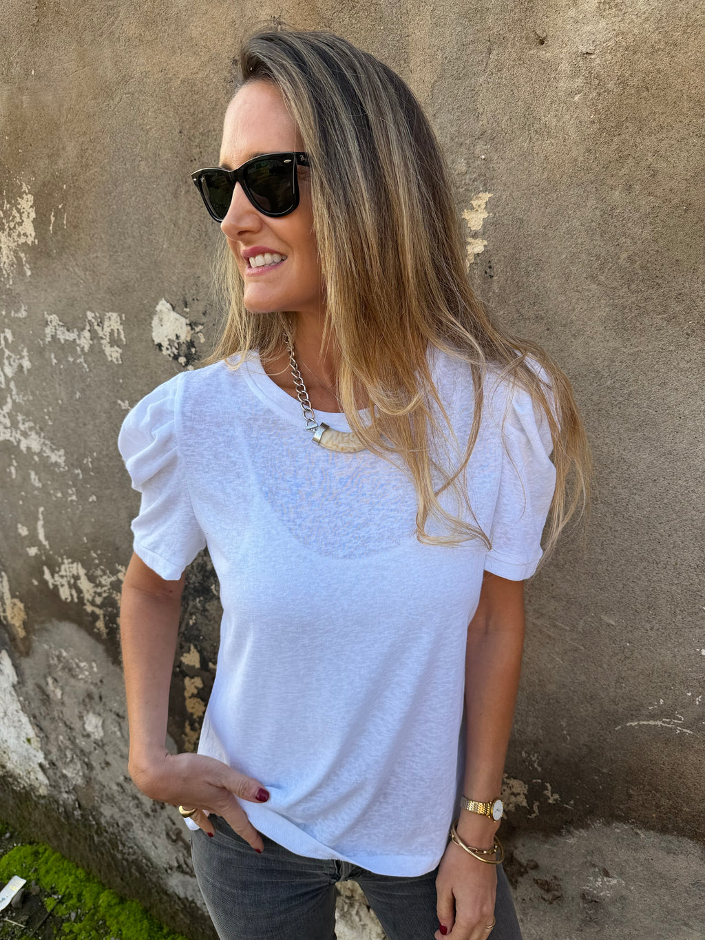 Polera hombro aglobado blanca