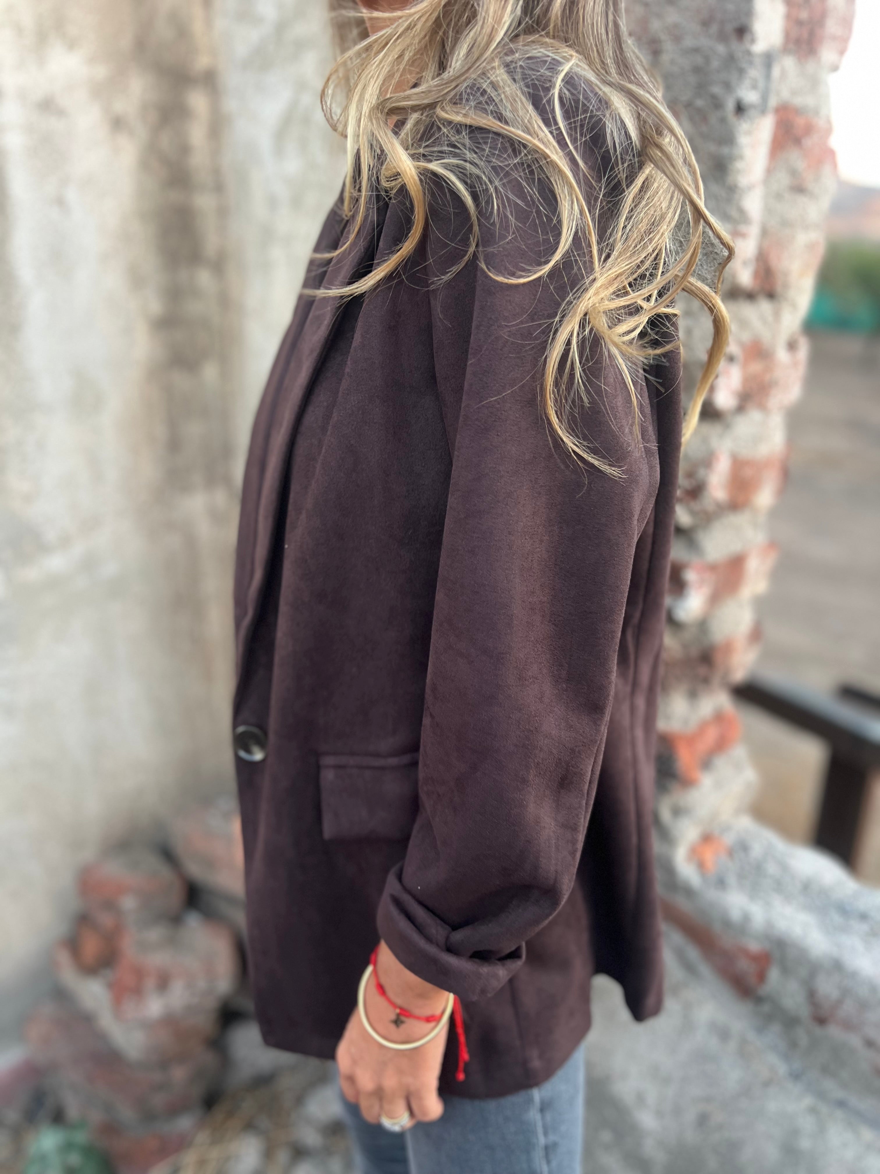 Blazer suede con doblez rayado chocolate