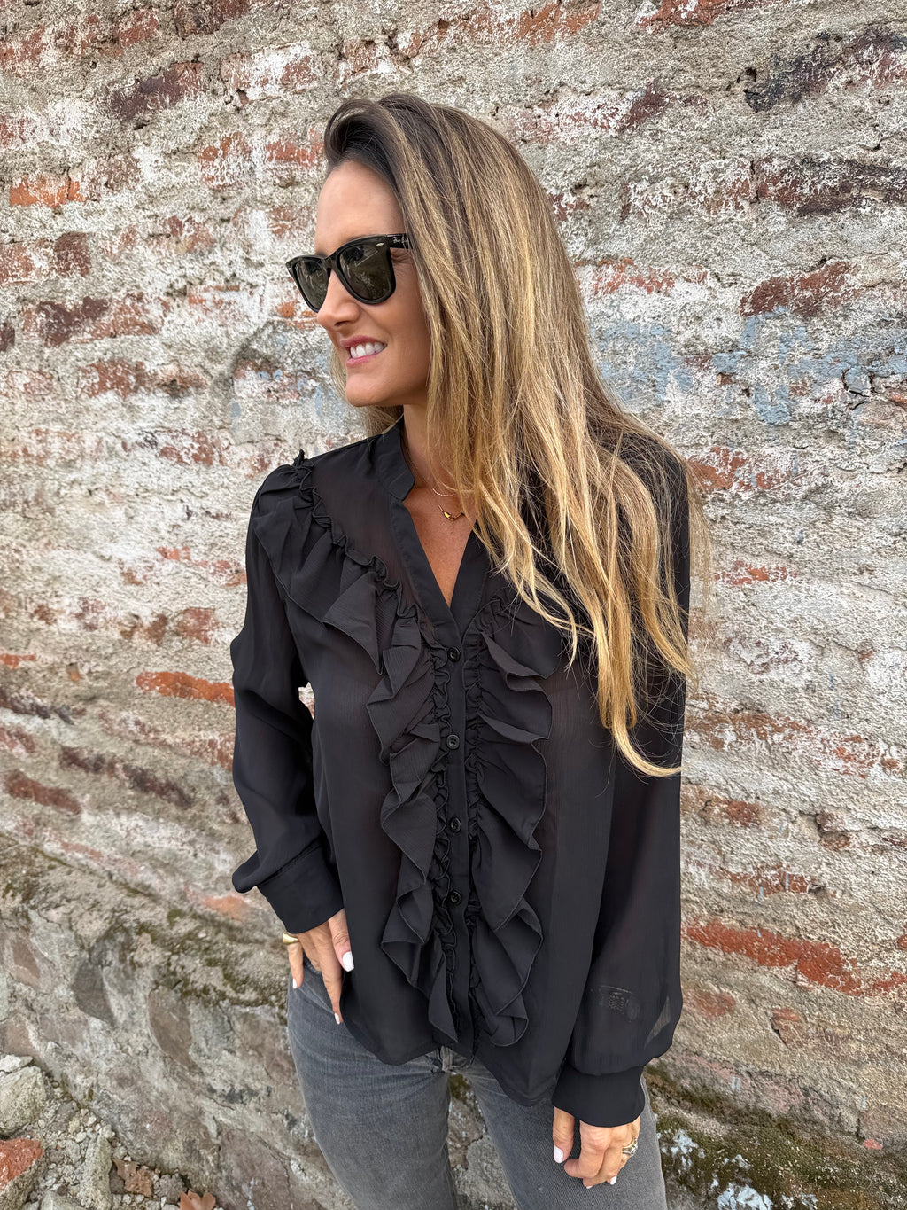 Blusa gasa vuelos negra