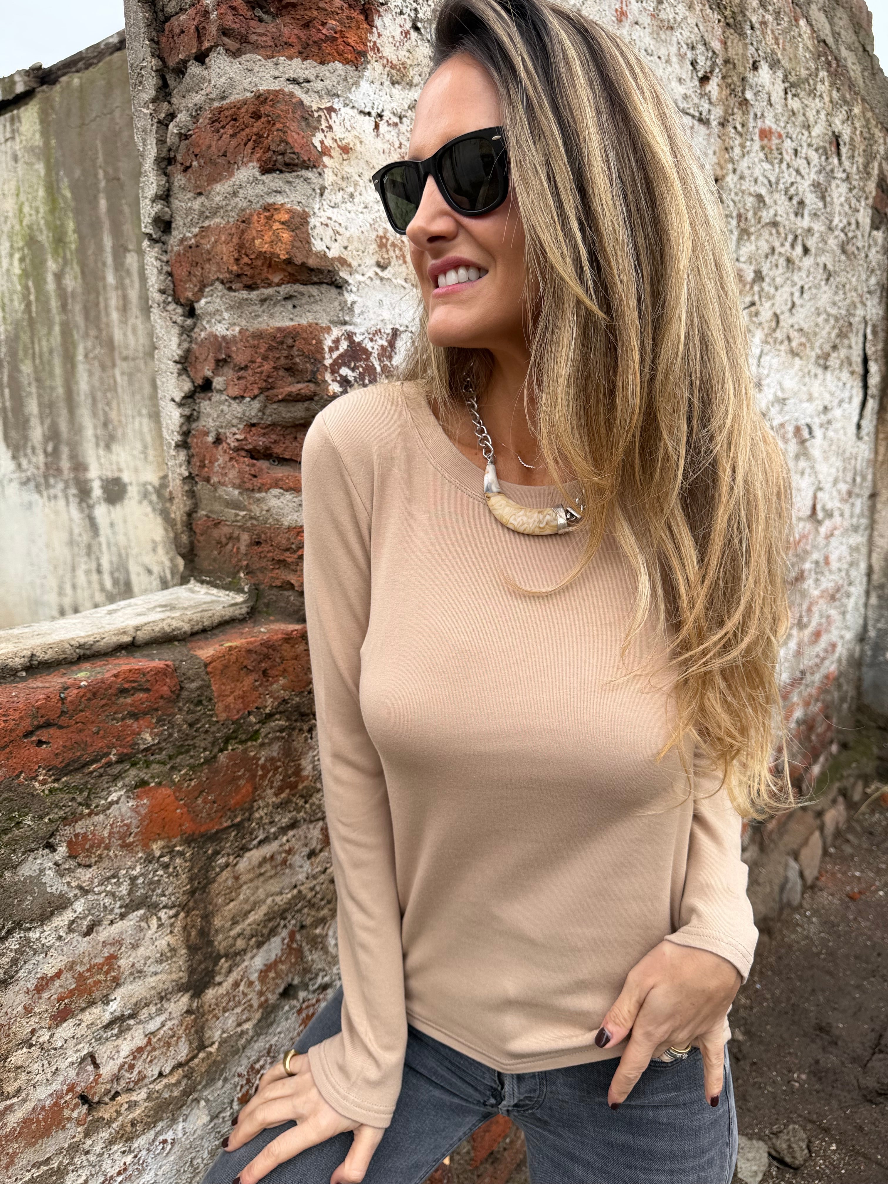 Nueva polera look algodón forrada micropolar beige