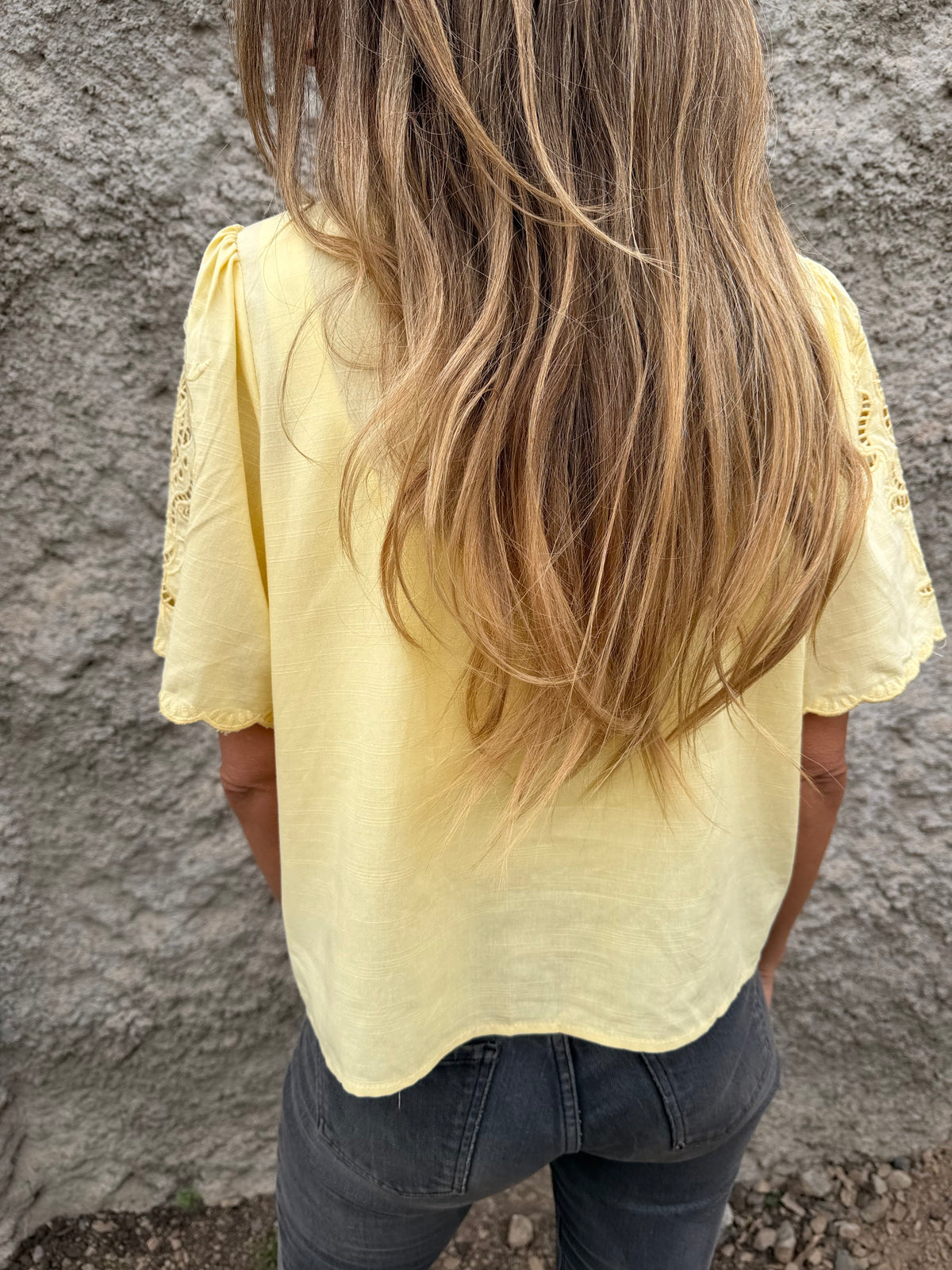 Blusa broderie completa amarilla