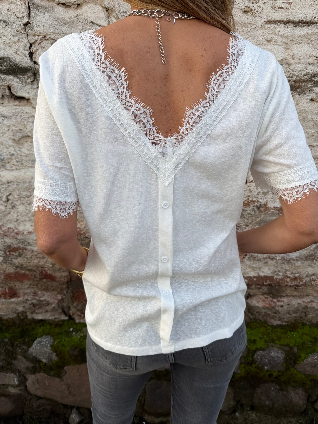 Polera algodón rústico encajes blanca