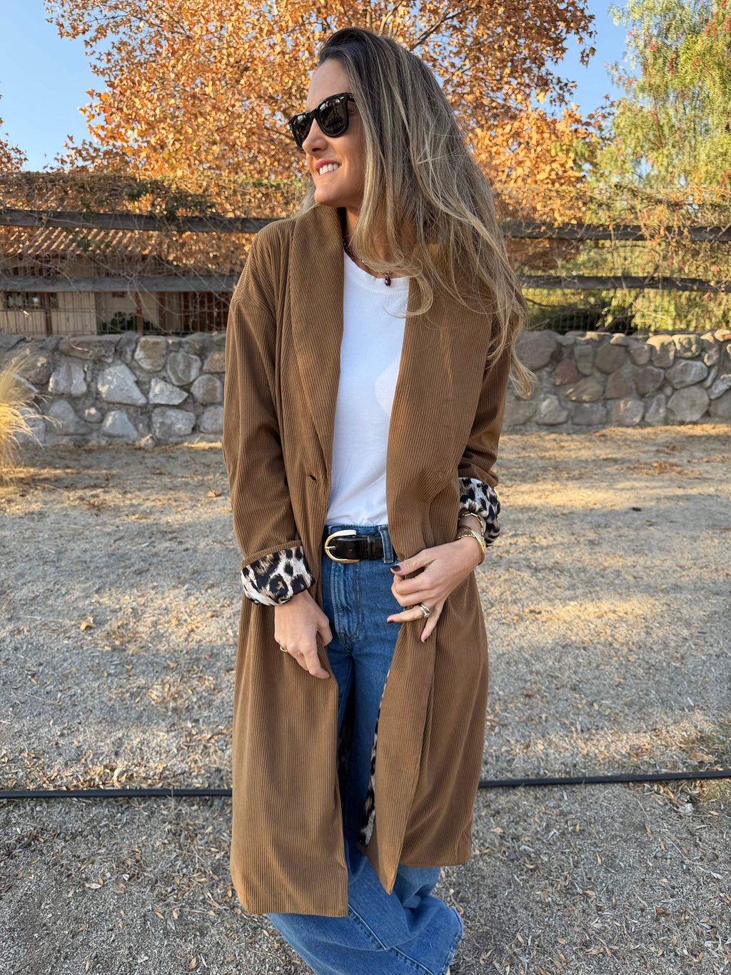 Trench cotelé fondo print camel