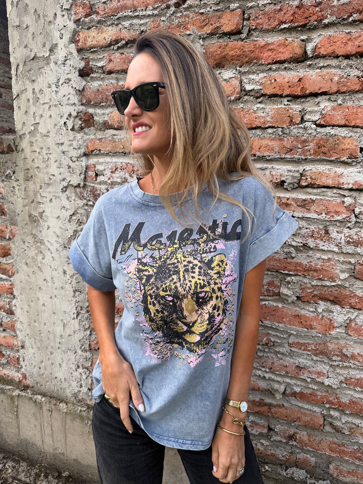 Polera majestic celeste deslavado