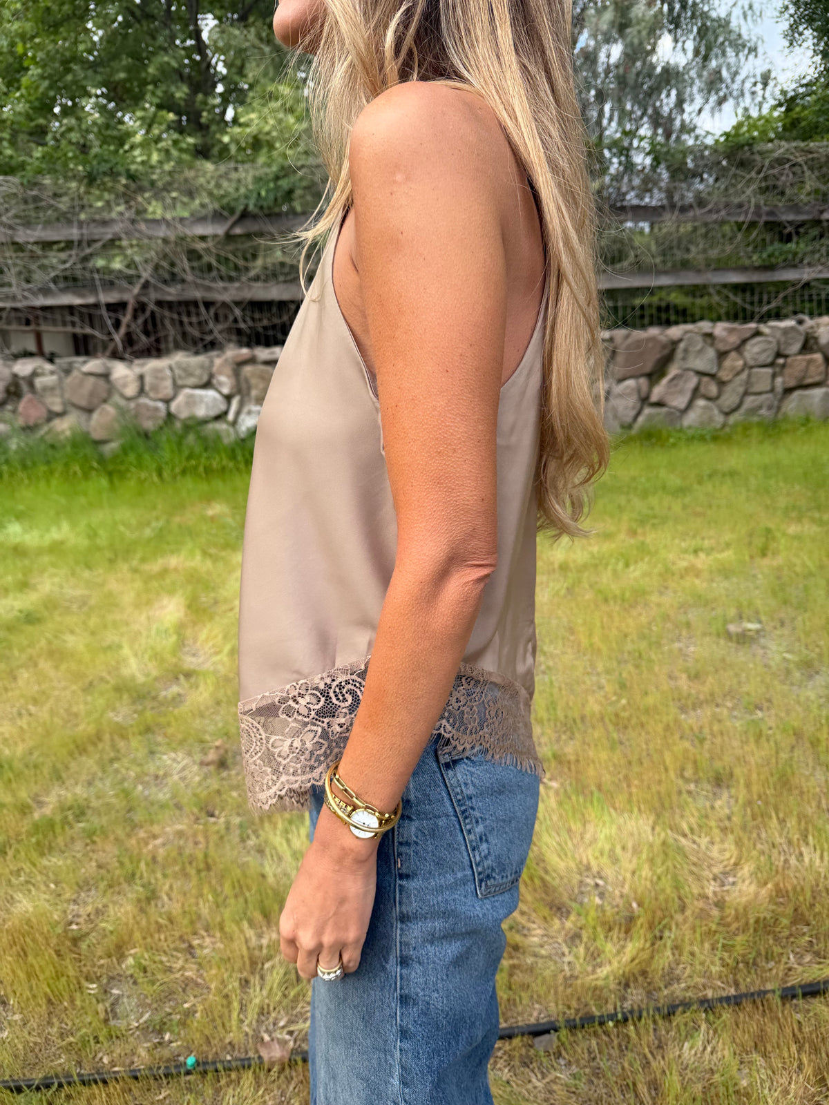Blusa raso encaje beige