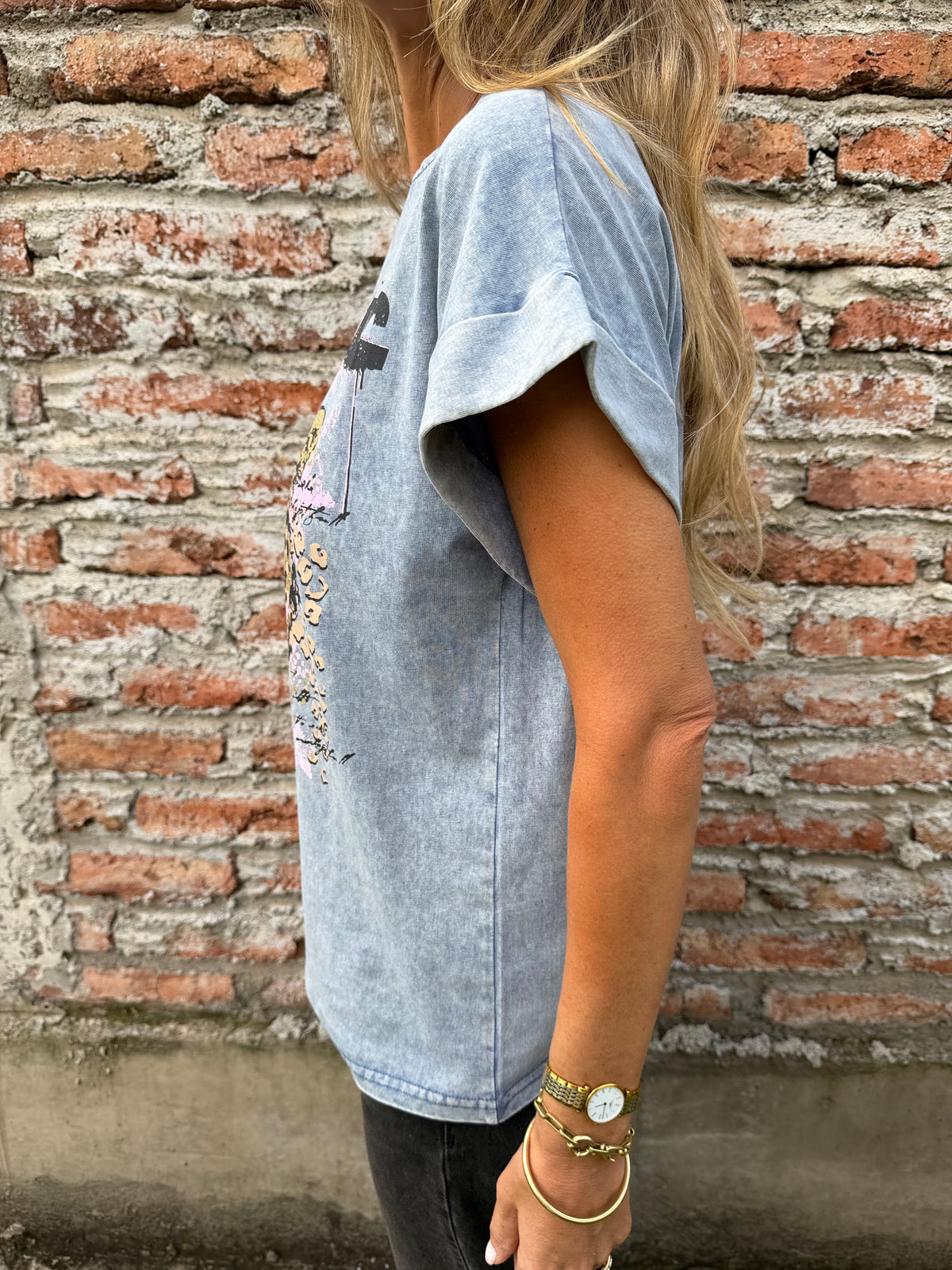 Polera majestic celeste deslavado