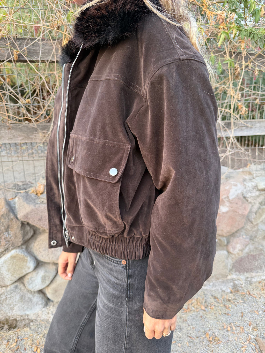 Bomber acolchada gamuza increíble cuello piel removible