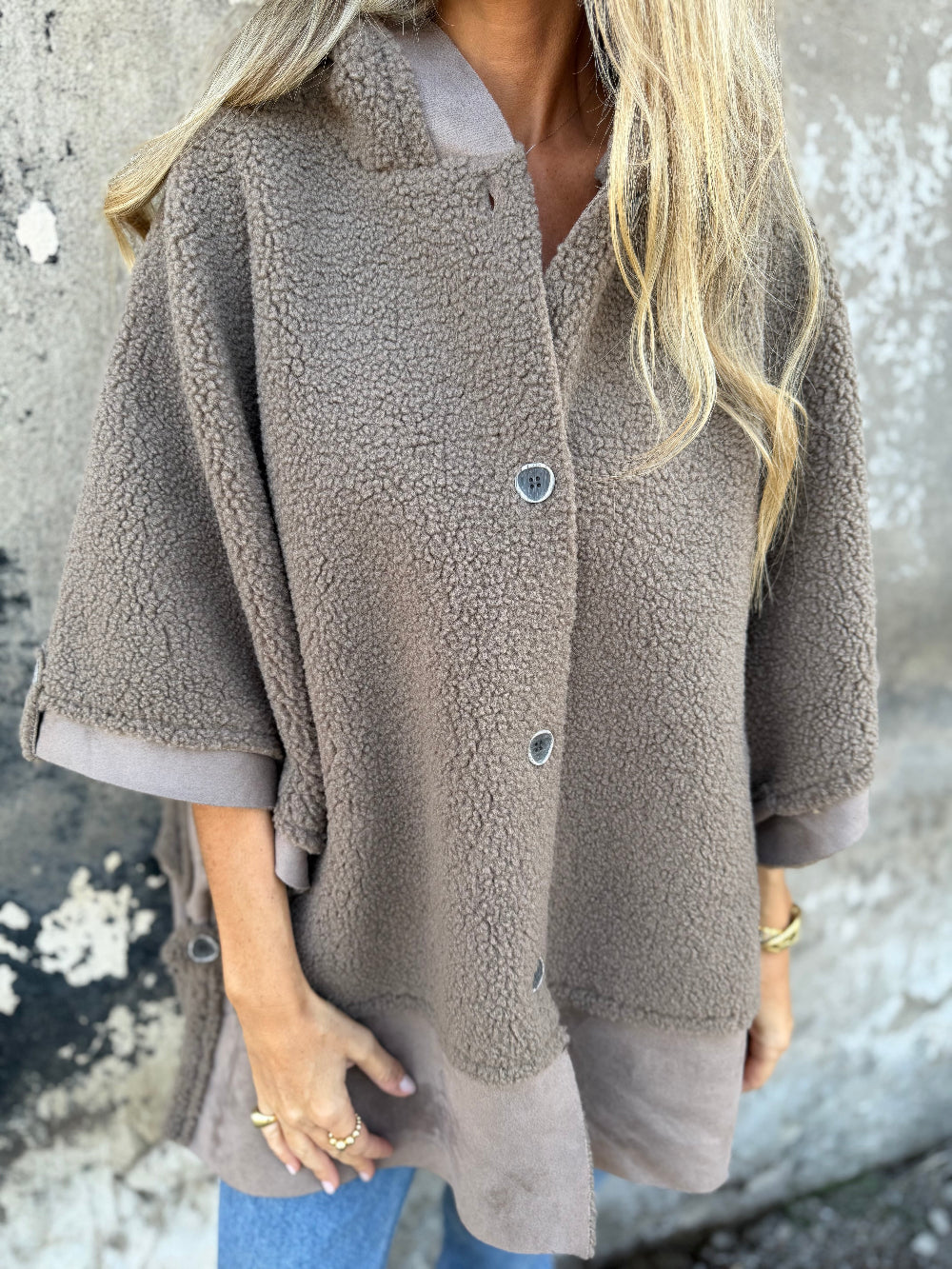 Poncho patagón taupe