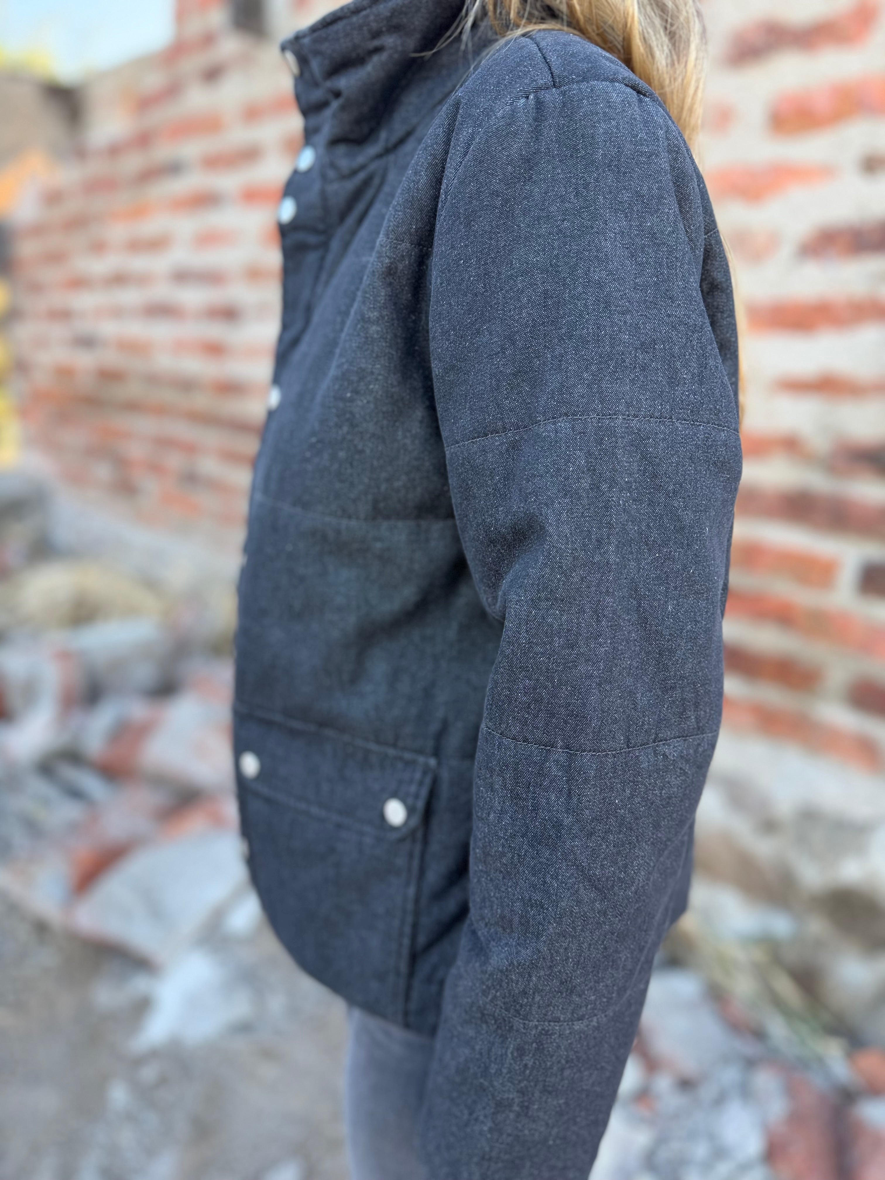 Puffa botones bluejean gris oscuro
