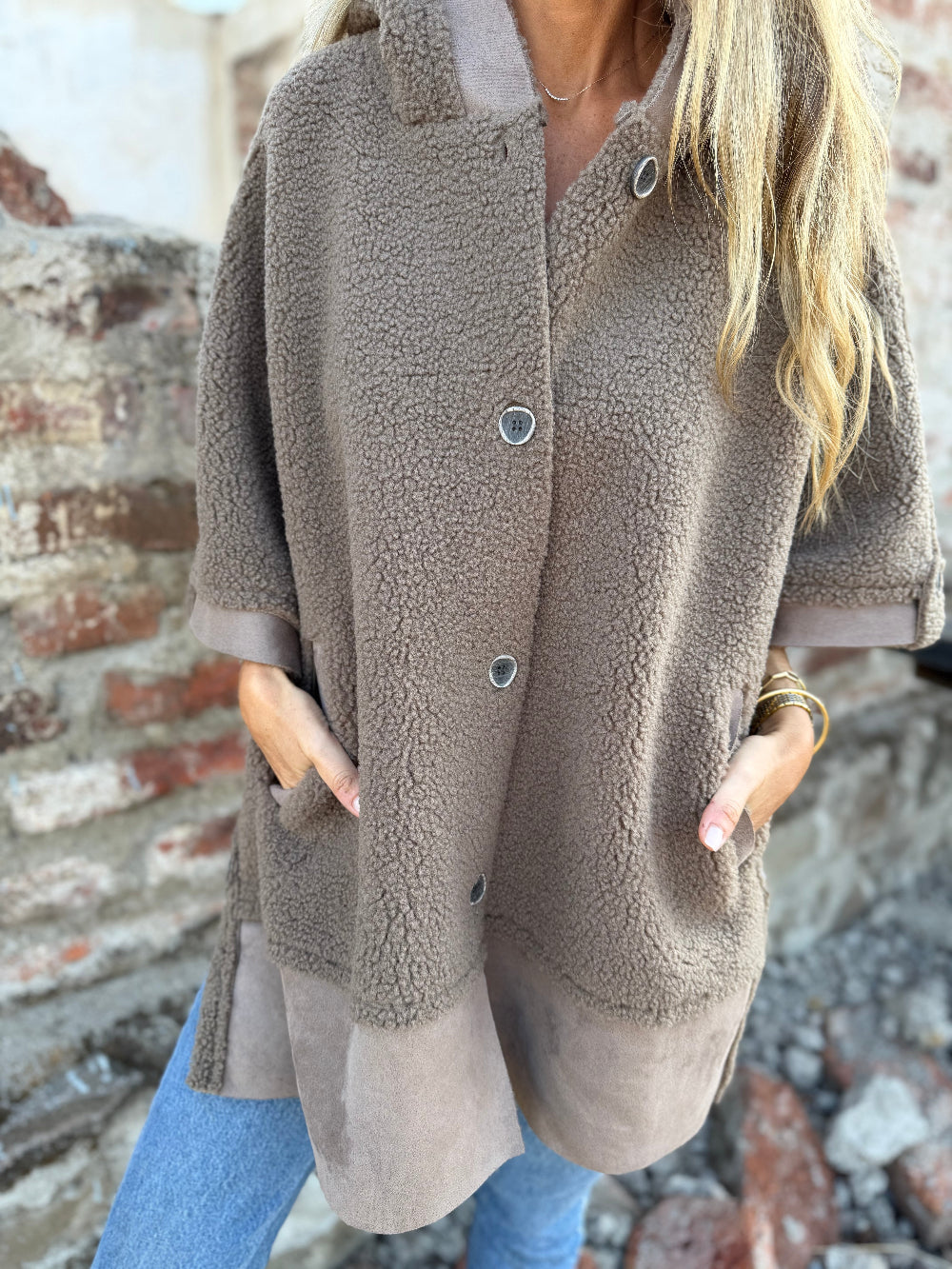 Poncho patagón taupe