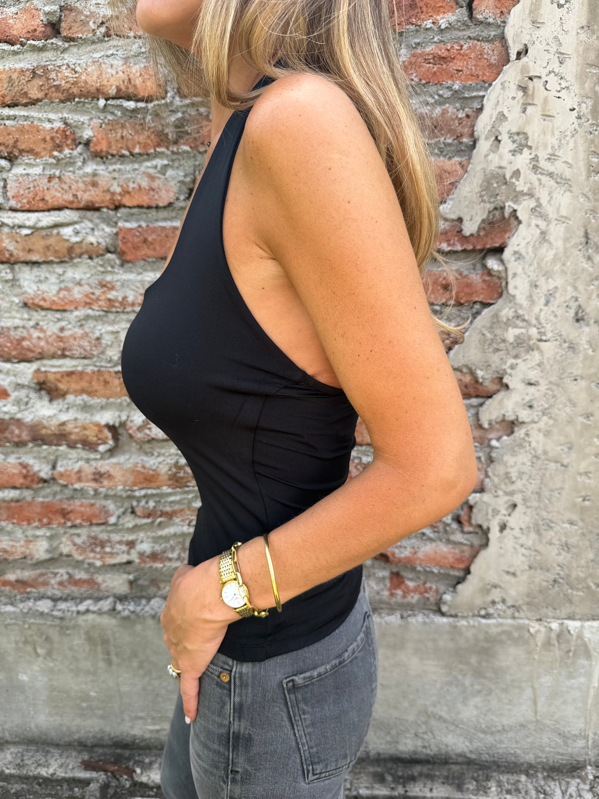 Polera lycra sin espalda negra