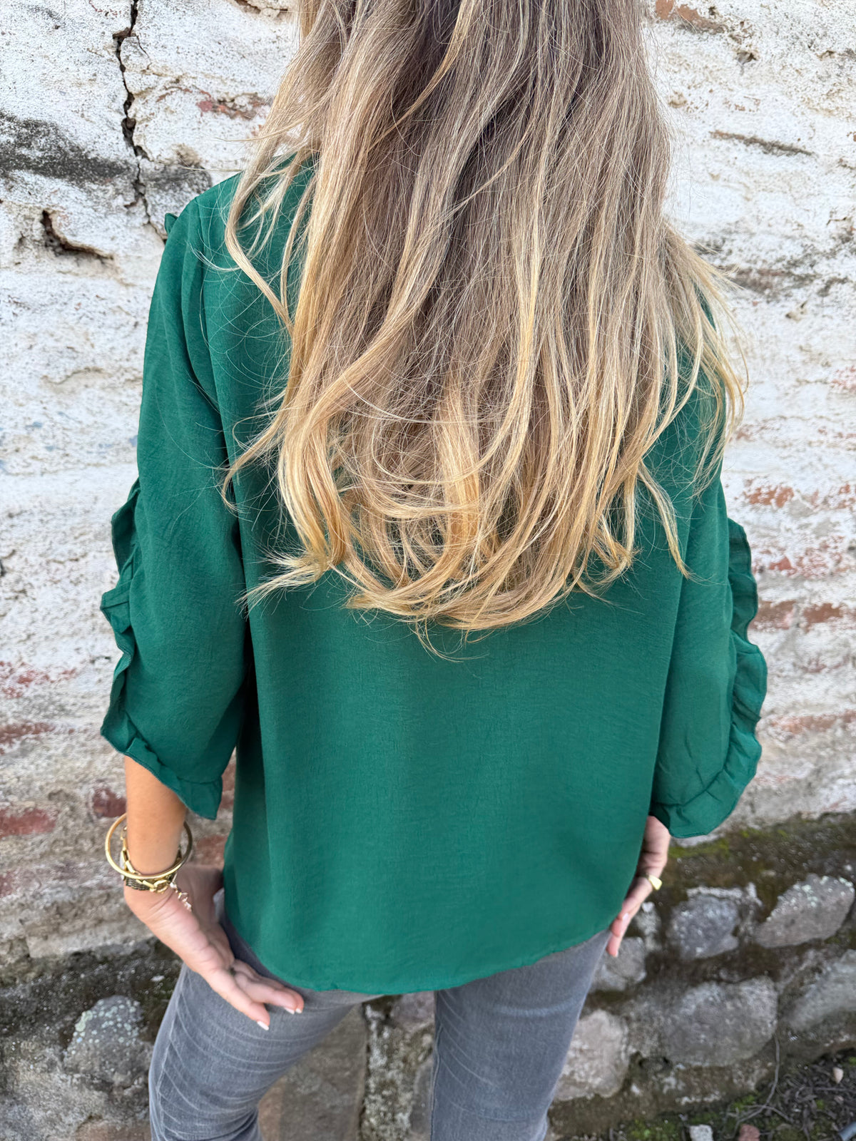 Blusa crep vuelitos mangas verde oscuro