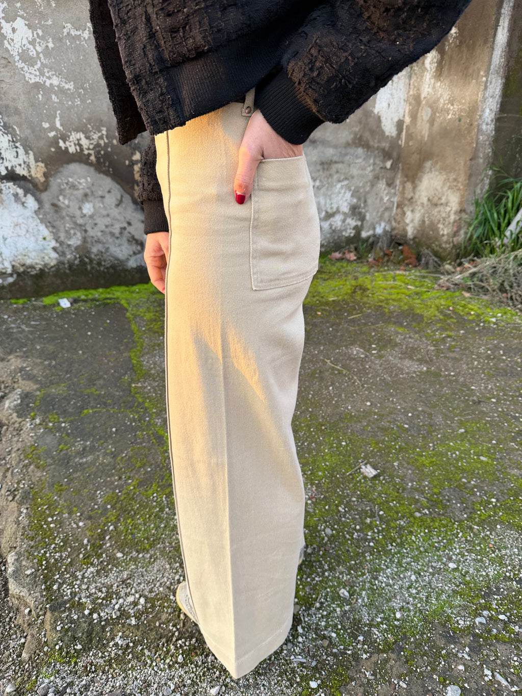 Pantalón tiro alto beige