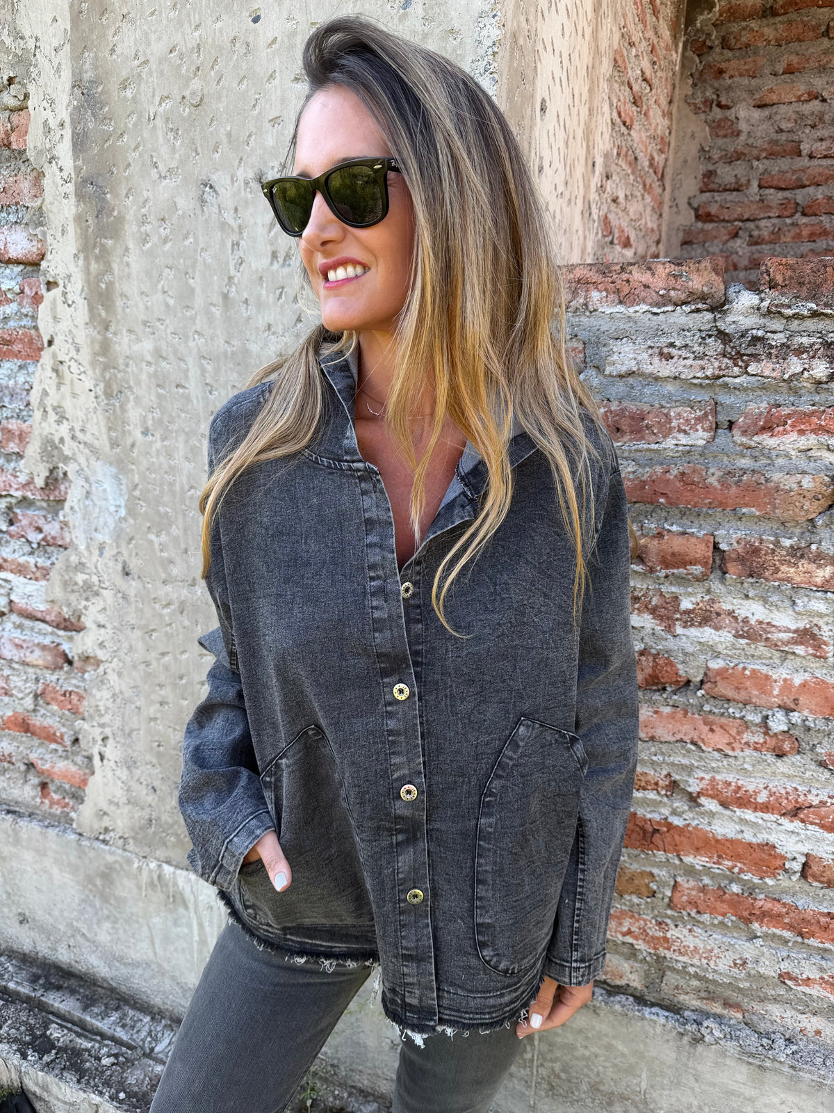Chaqueta bluejean delgado negra