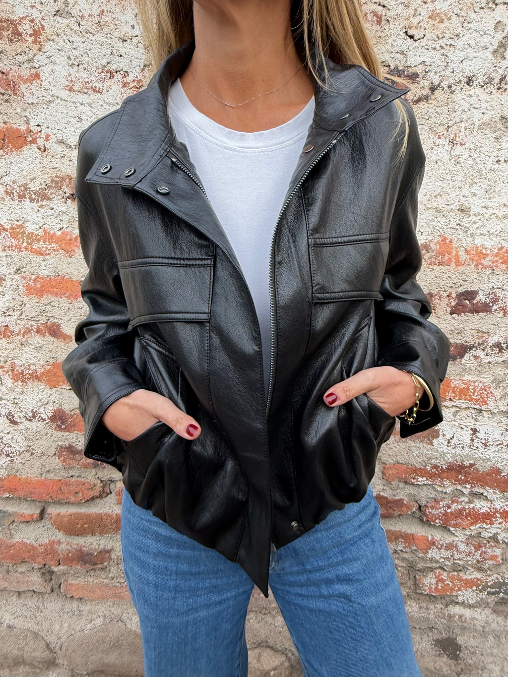 Chaqueta efecto cuero increíble negra