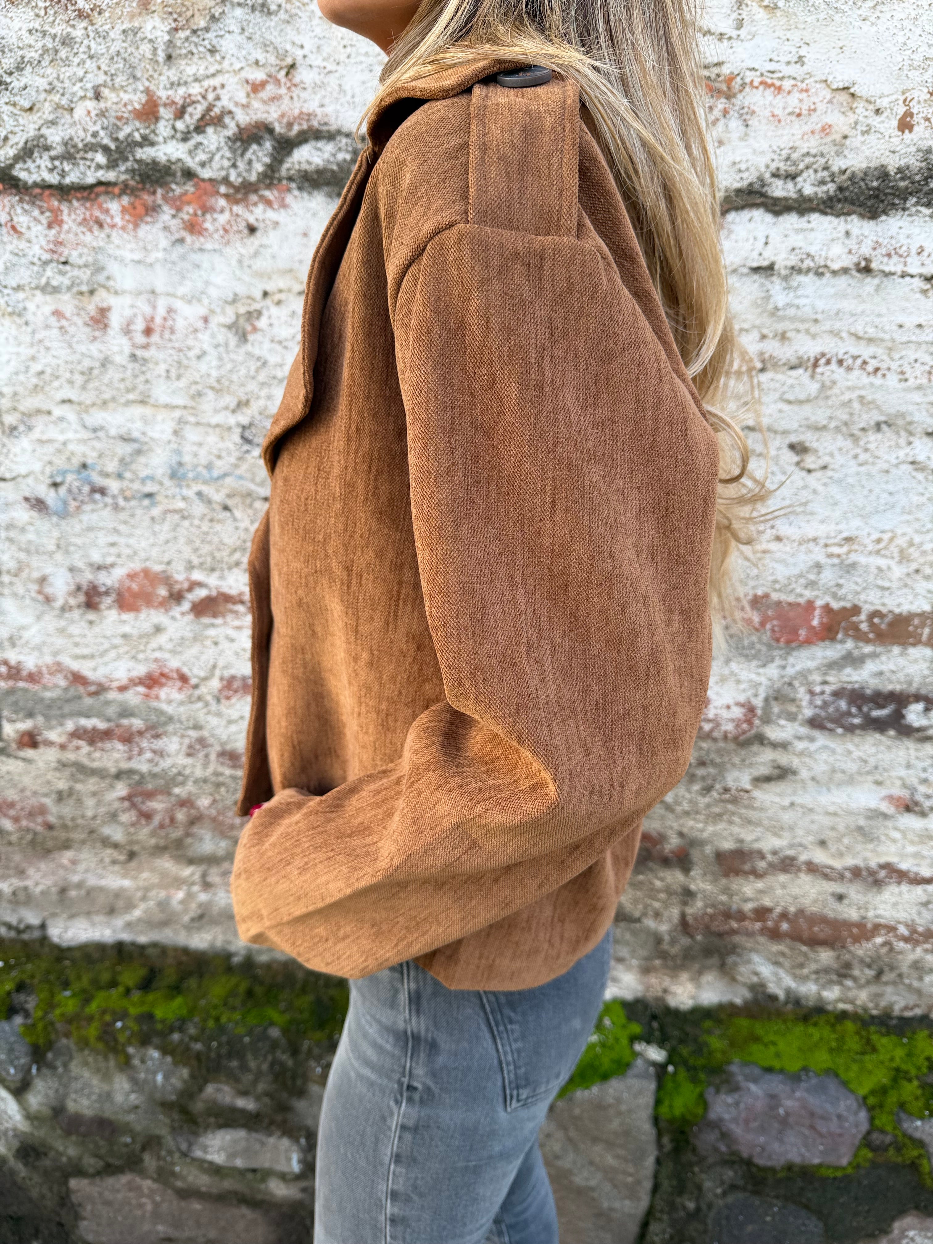 Trench gamuza textura camel
