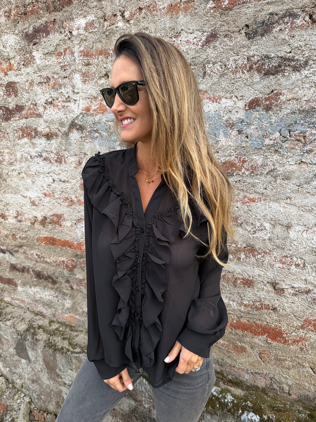 Blusa gasa vuelos negra