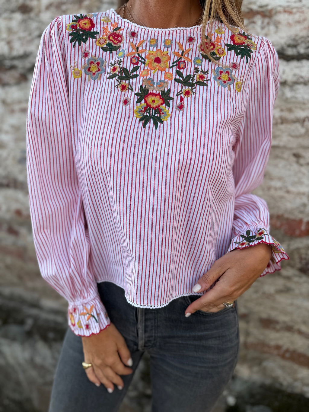 Blusa mangas vuelos floreados roja