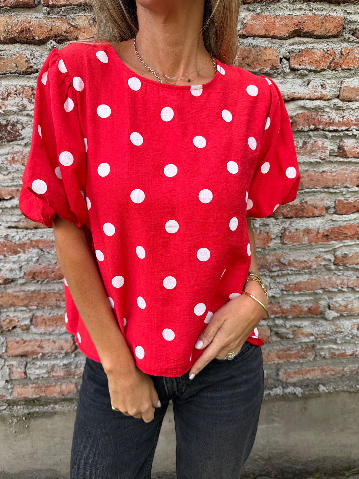 Blusa lunares mangas abullonadas roja