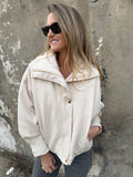 Chaqueta gamuza acolchada marfil