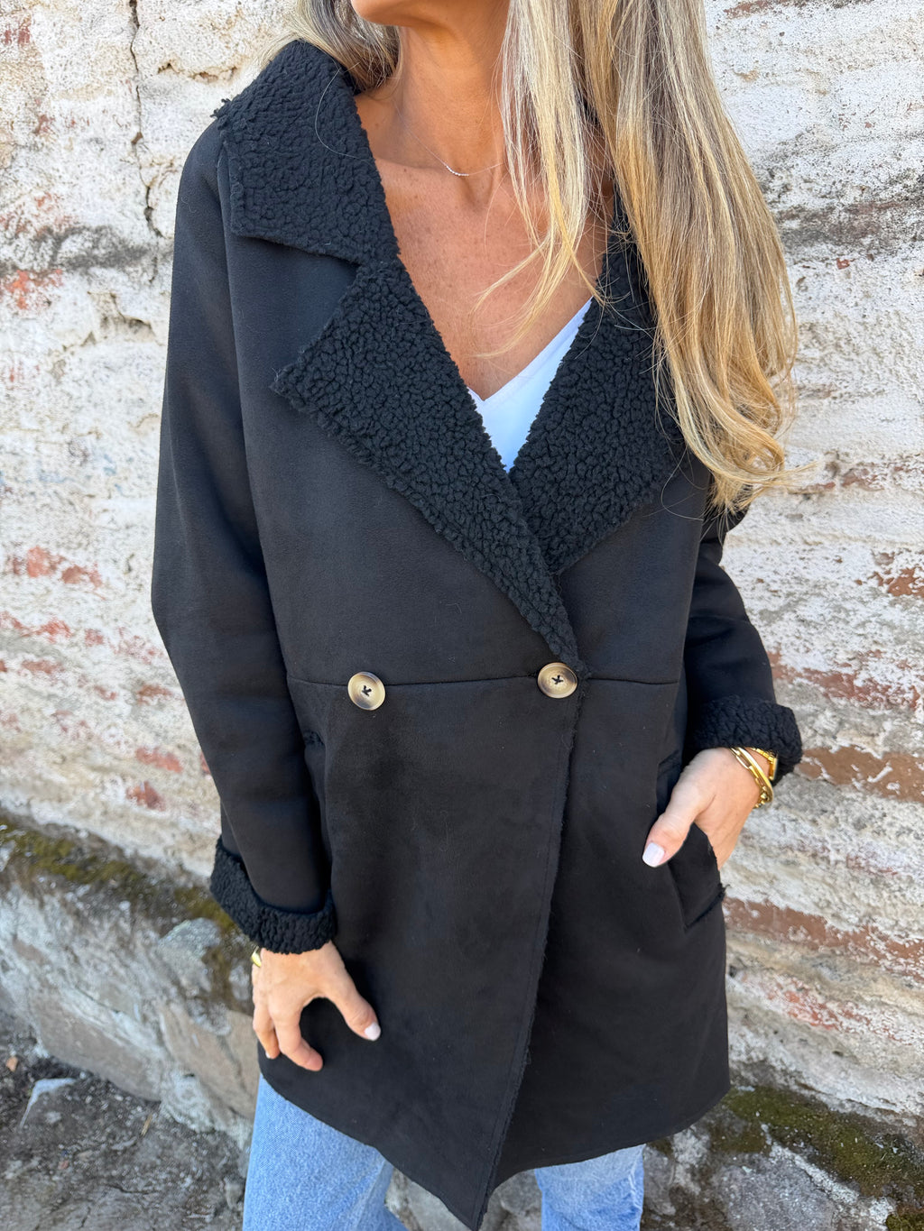 Gamulán suede chiporro negro