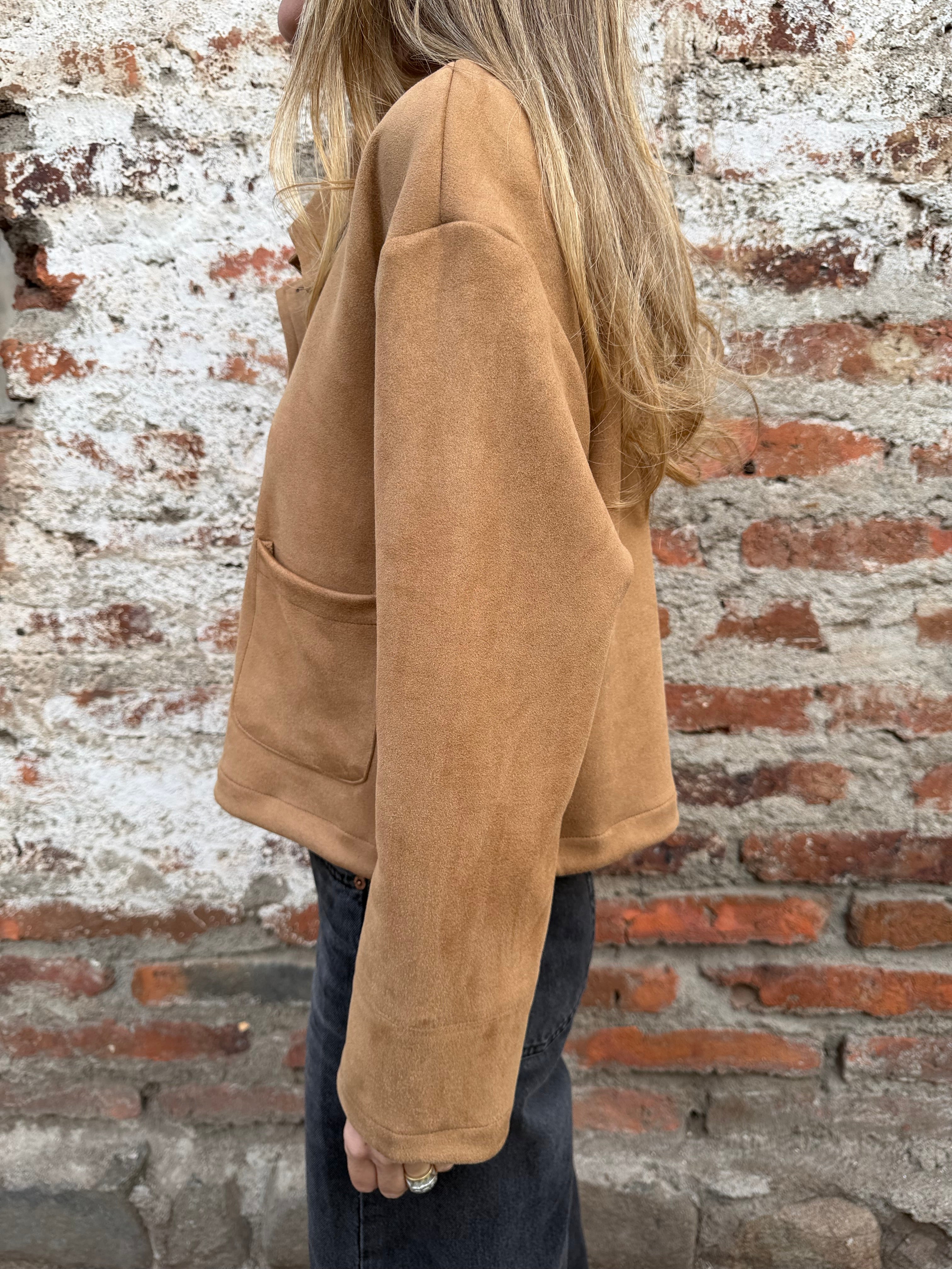 Chaqueta suede pocket camel