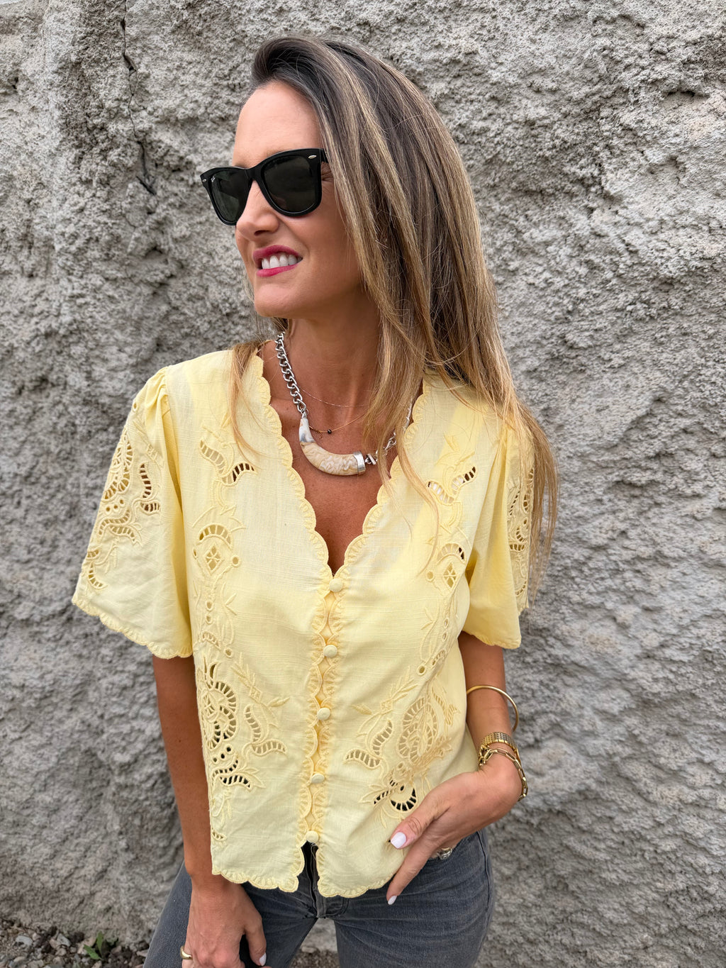 Blusa broderie completa amarilla