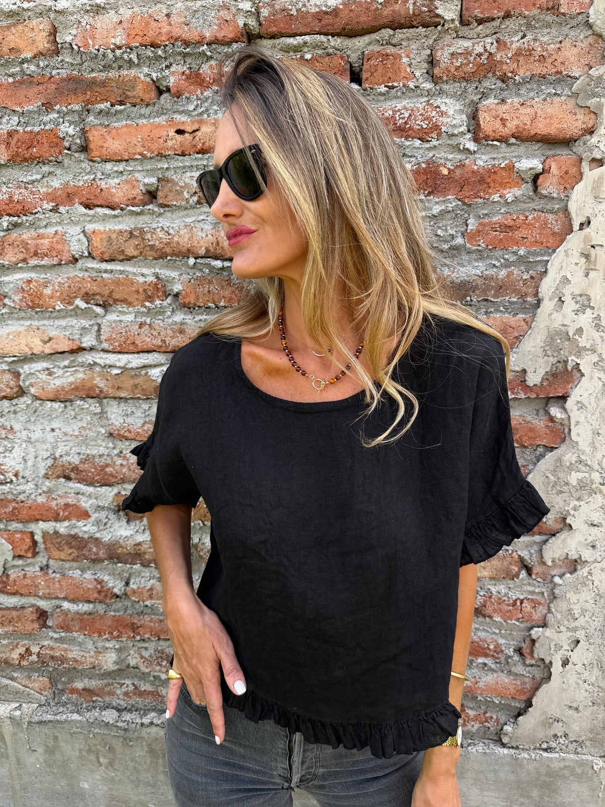 Blusa 100% lino vuelitos negra