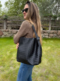 Tote ecocuero trenzado negro