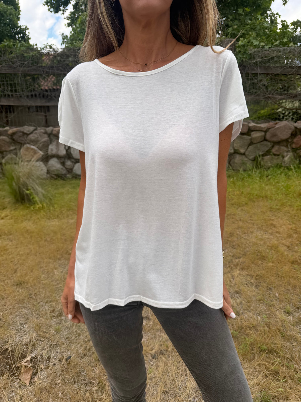 Polera algodón nudo espalda blanca