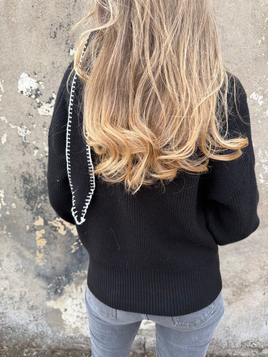 Chaleco lazo cuello negro