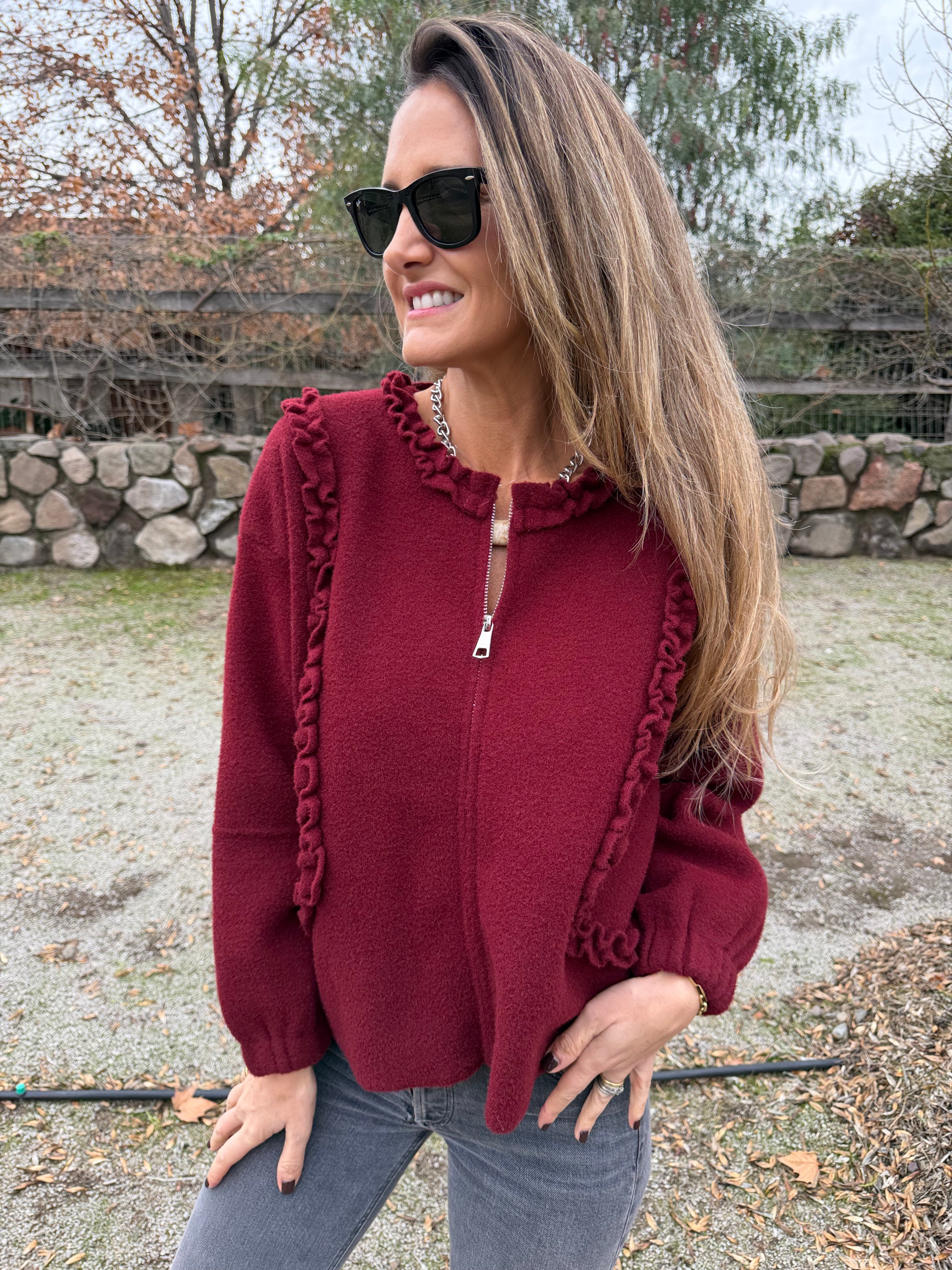 Chaquetita paño vuelitos rojo italiano