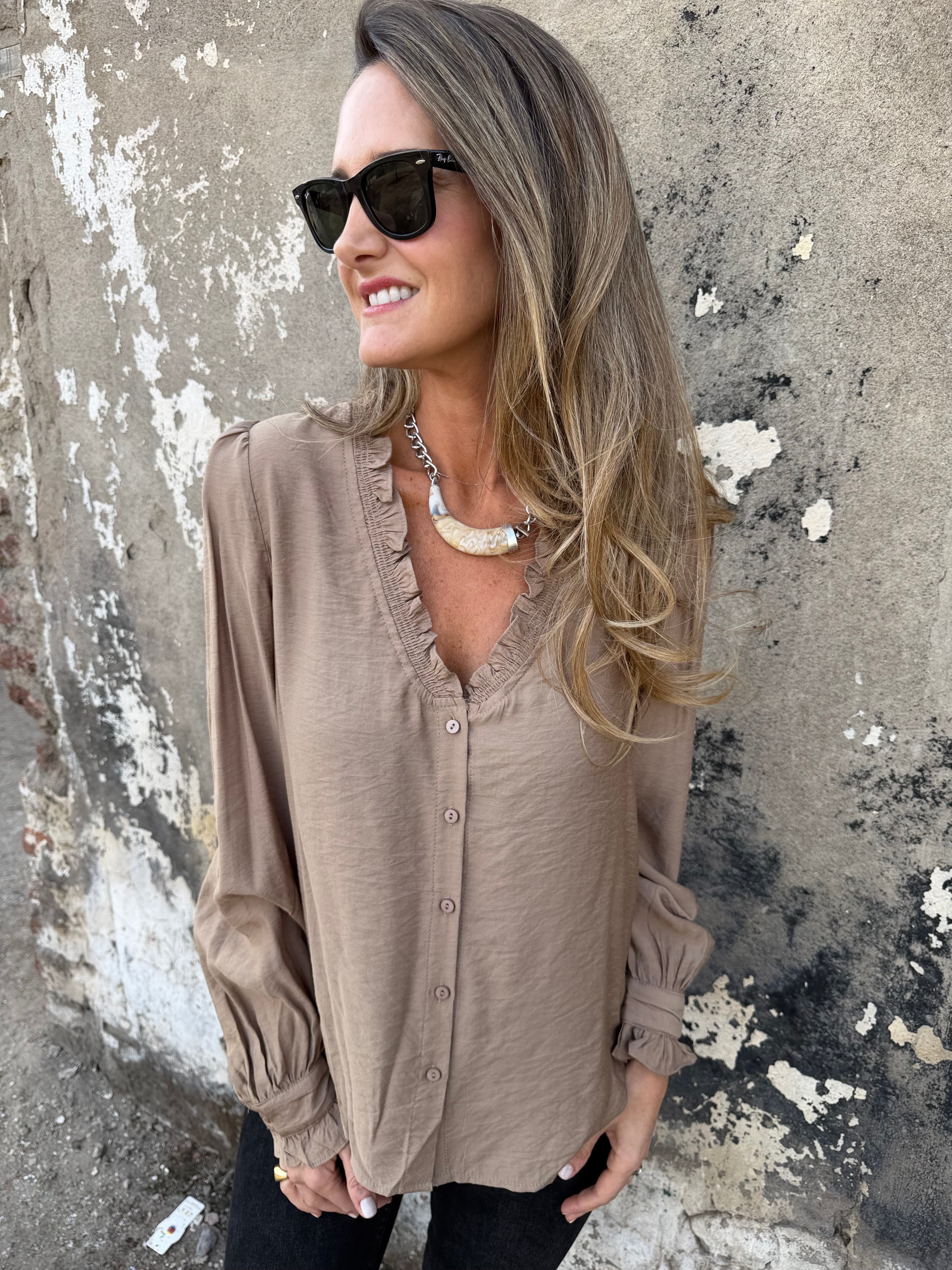 Blusa femenina camel