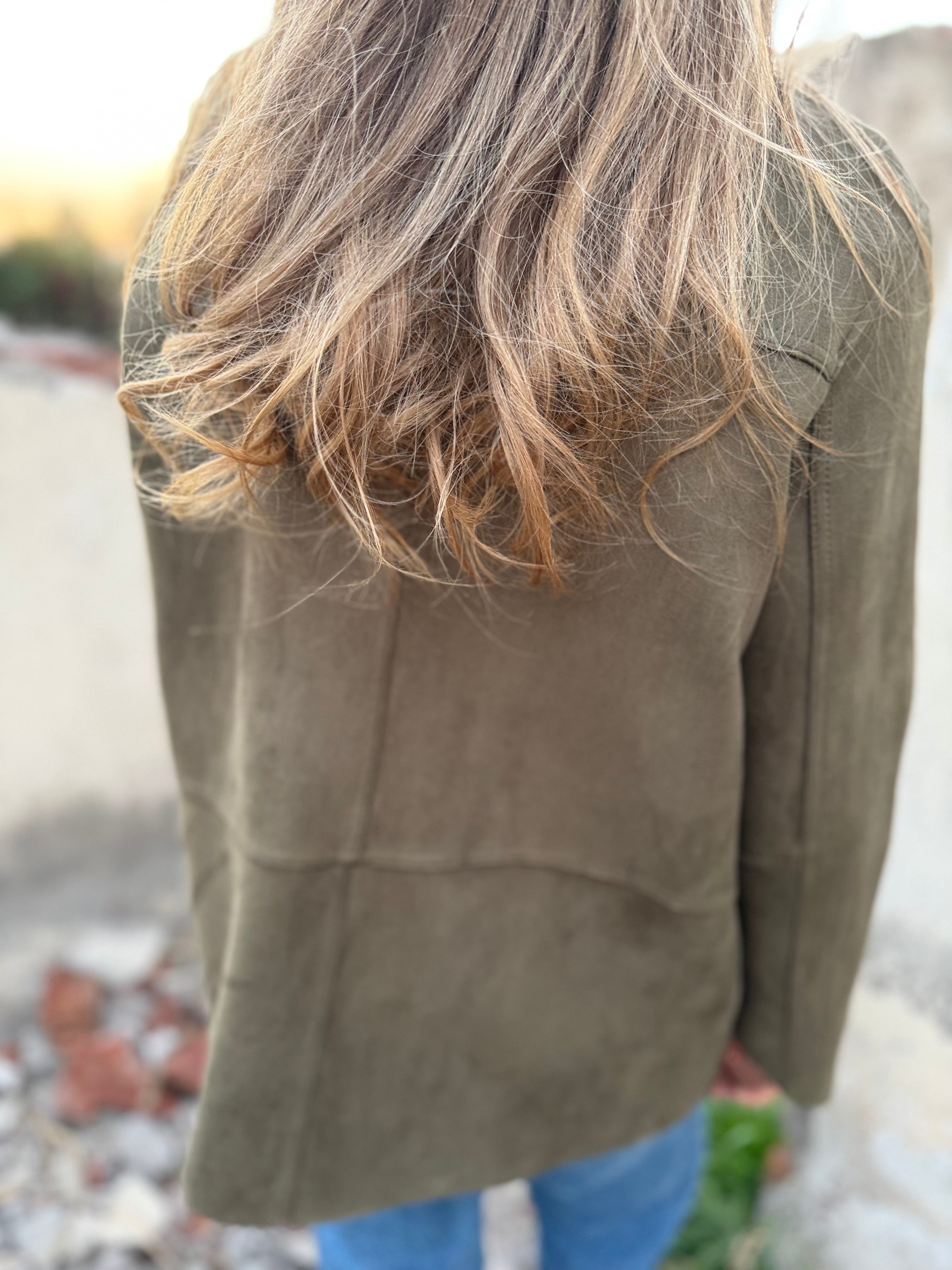 Chaquetón efecto gamuza soñado verde musgo