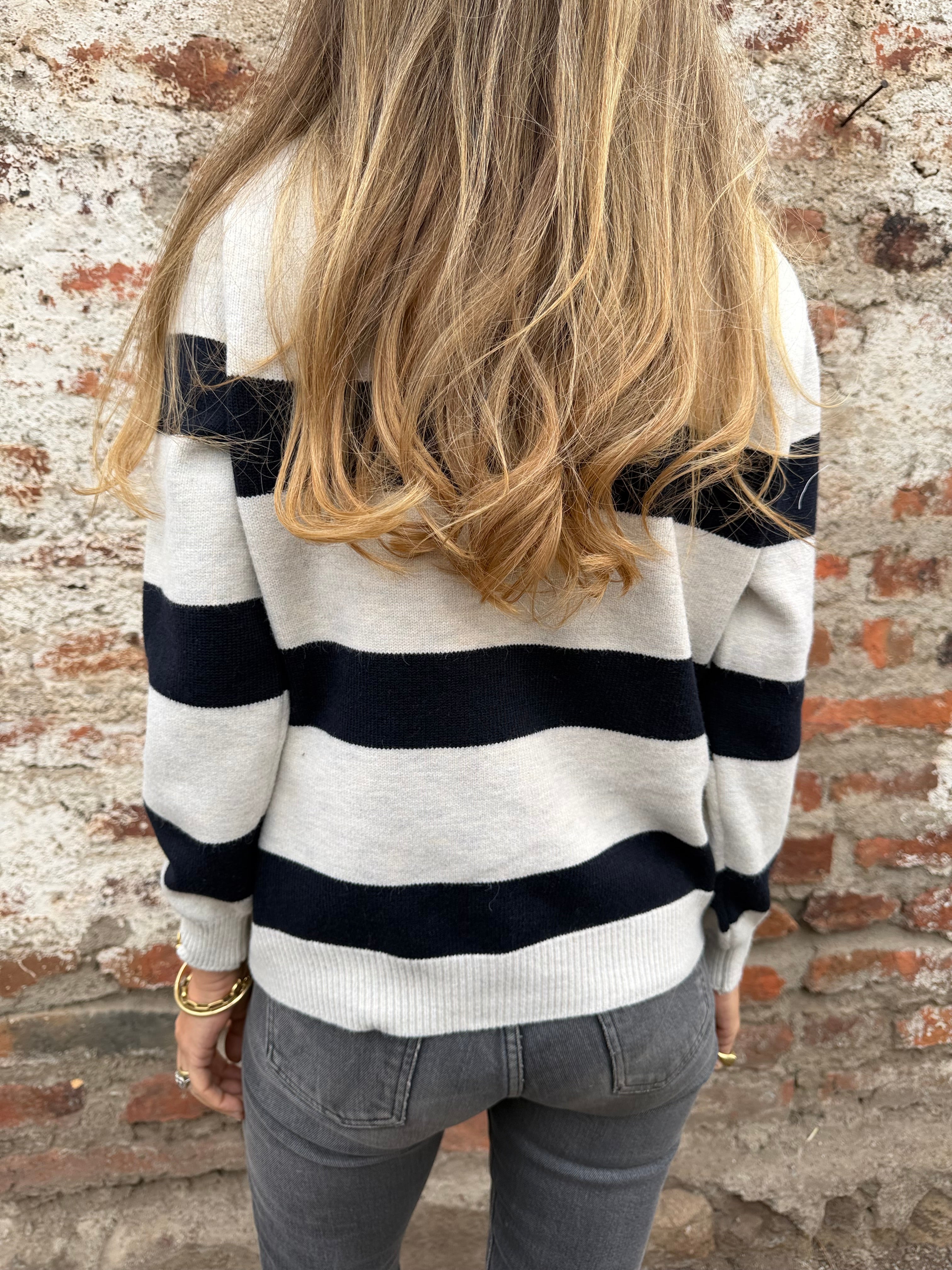 Chaleco navy botones terciopelo blanco