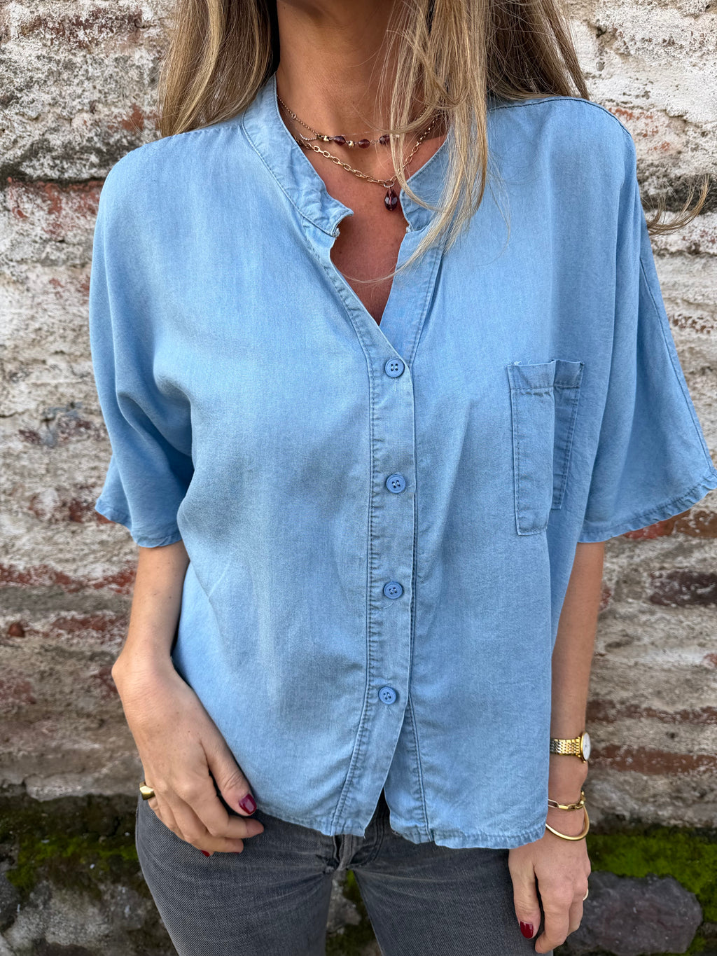 Blusa tencel clásica celeste