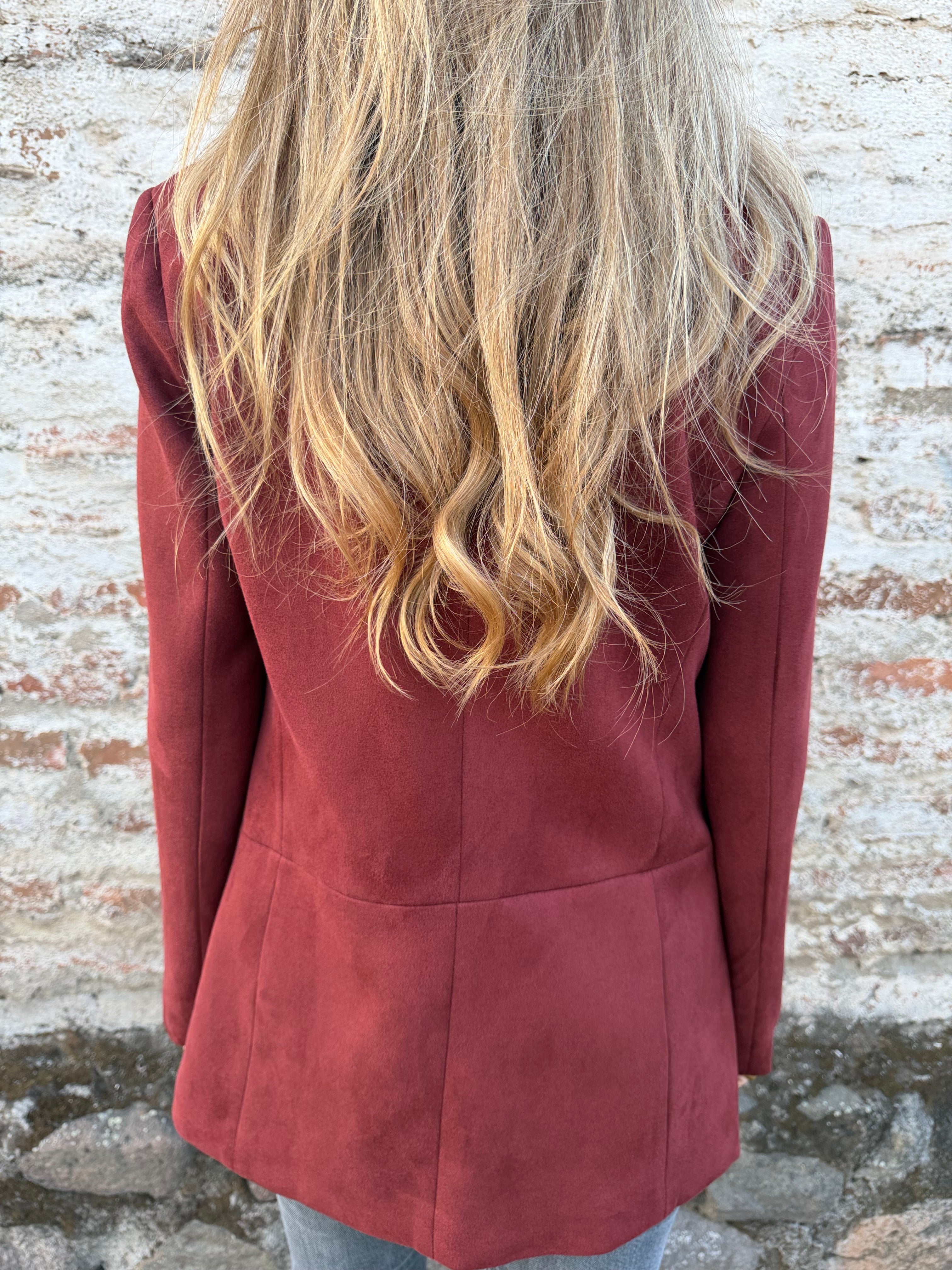 Blazer efecto gamuza increíble burdeo