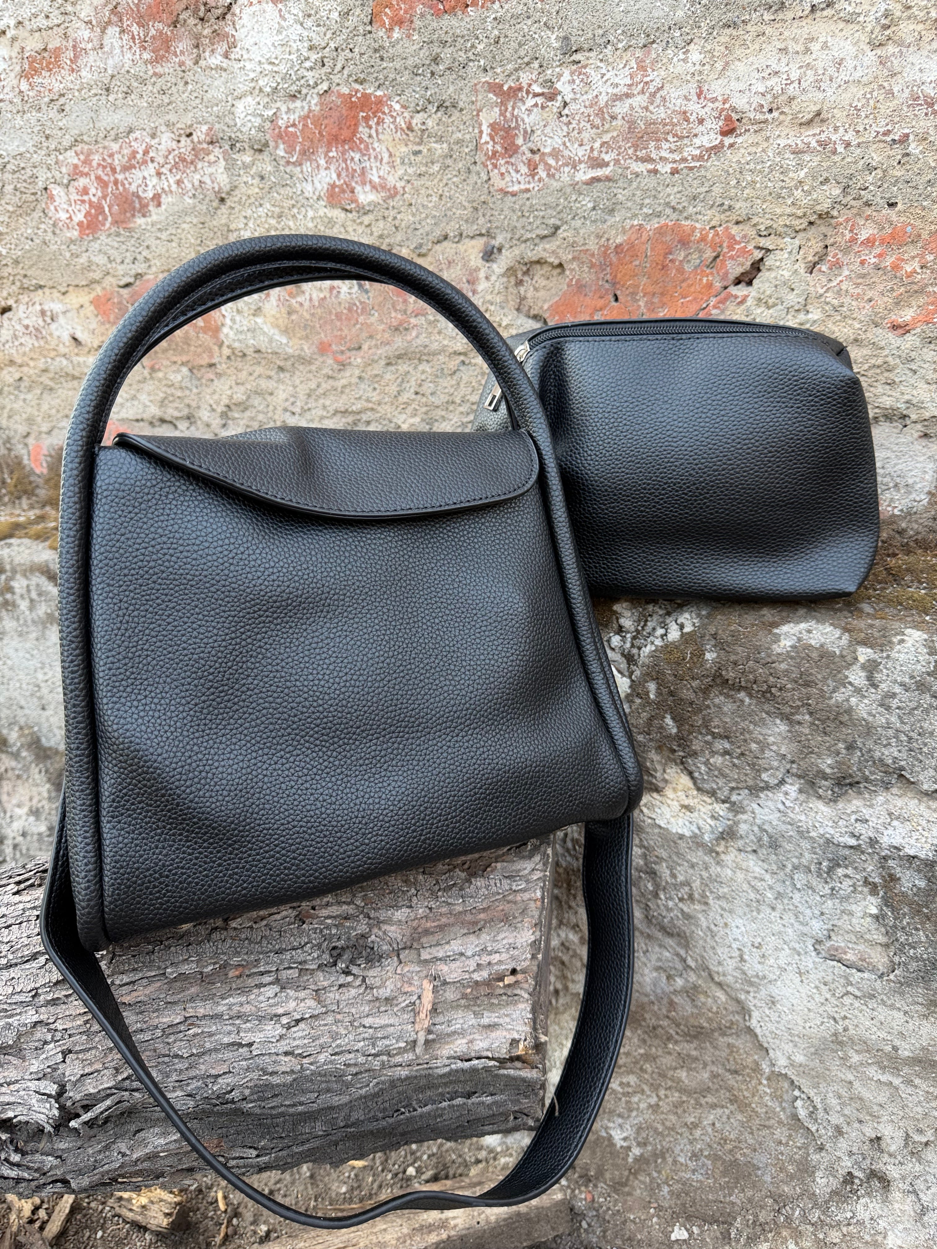 Cartera mano y hombro efecto cuero graneado increíble