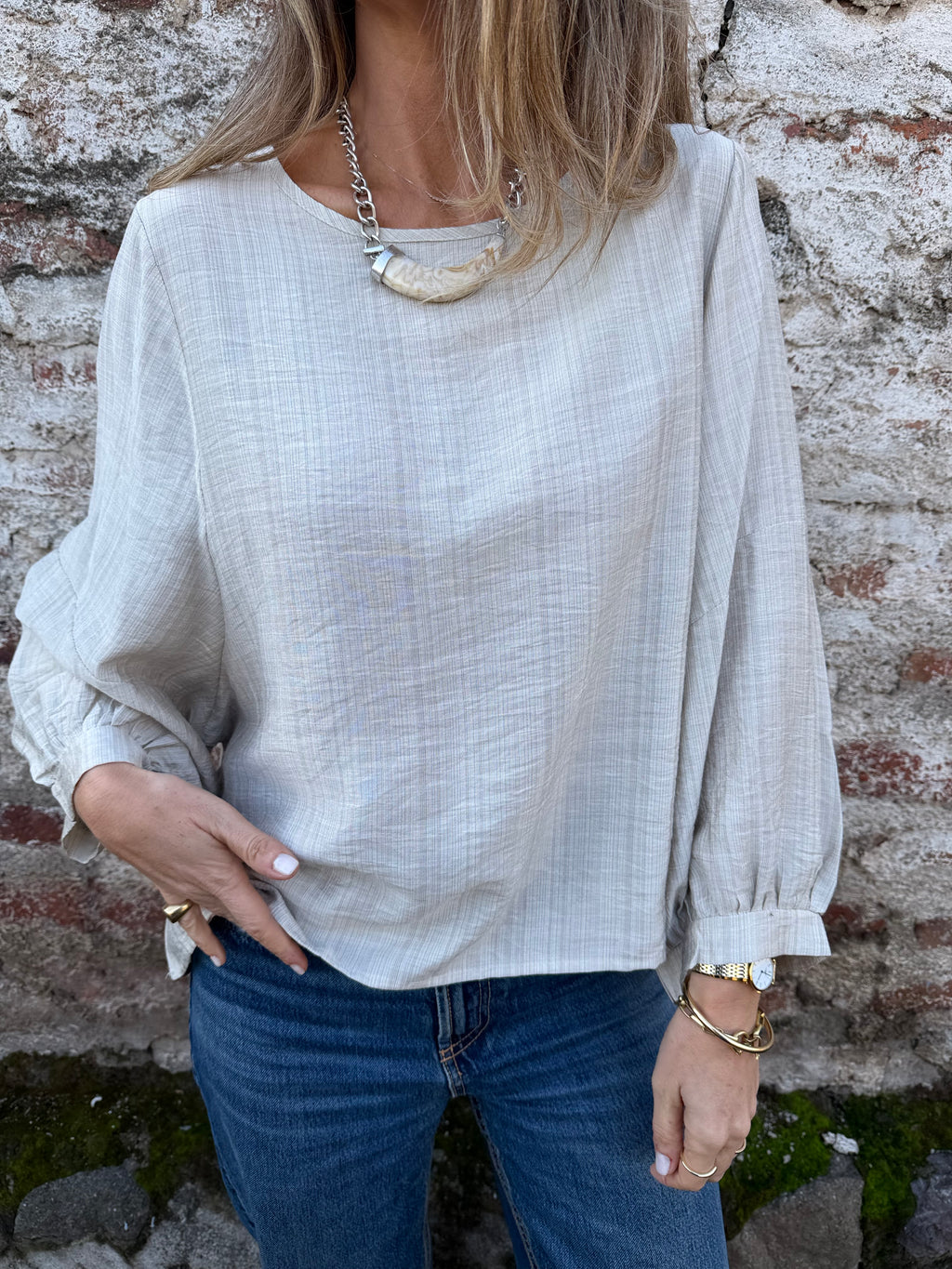 Blusa rayón manguitas globo beige