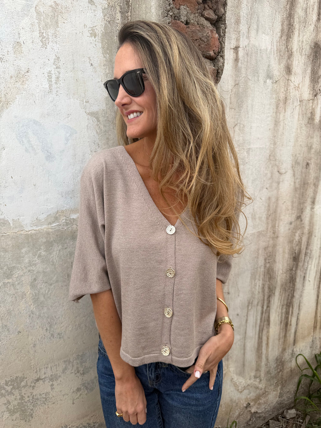 Polera/ Chaleco hilo brillos sutiles beige