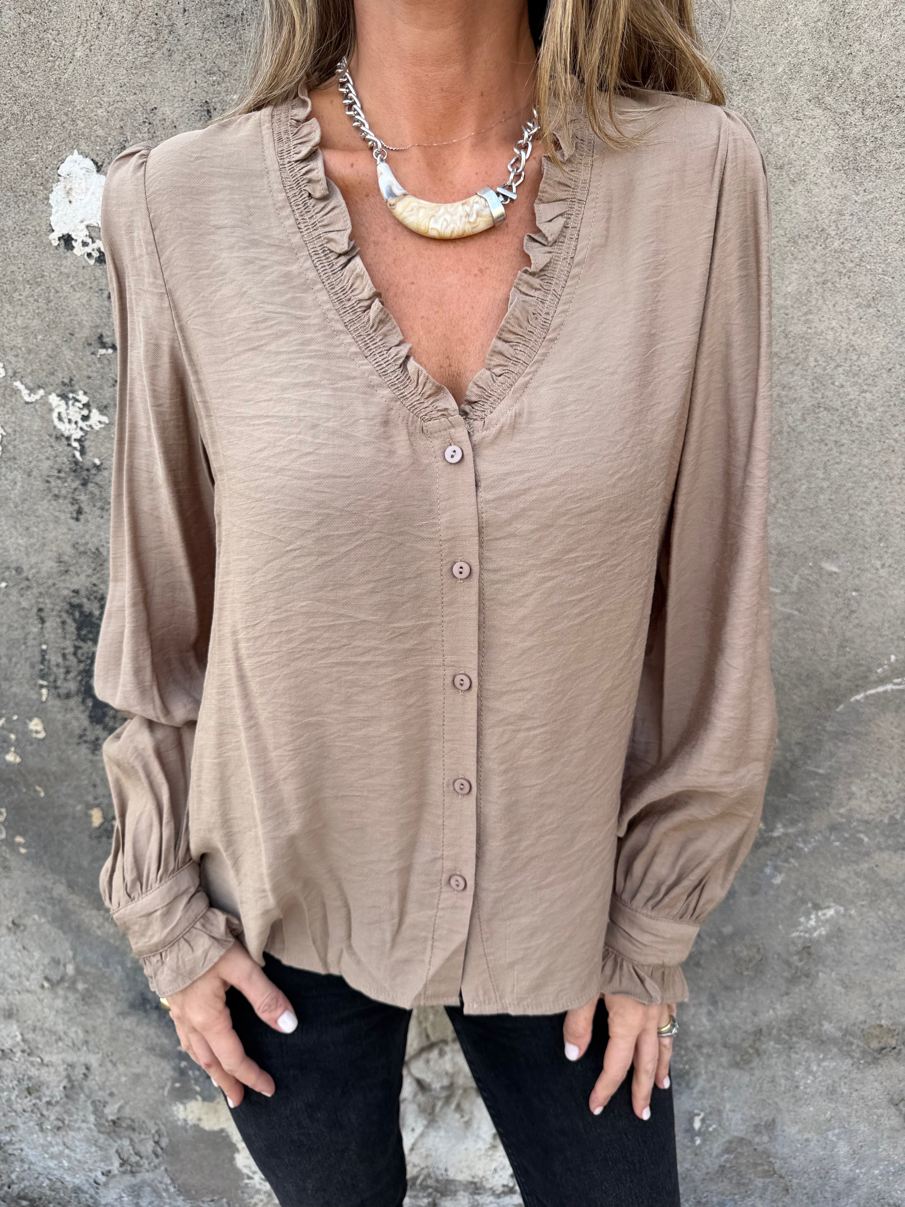 Blusa femenina camel