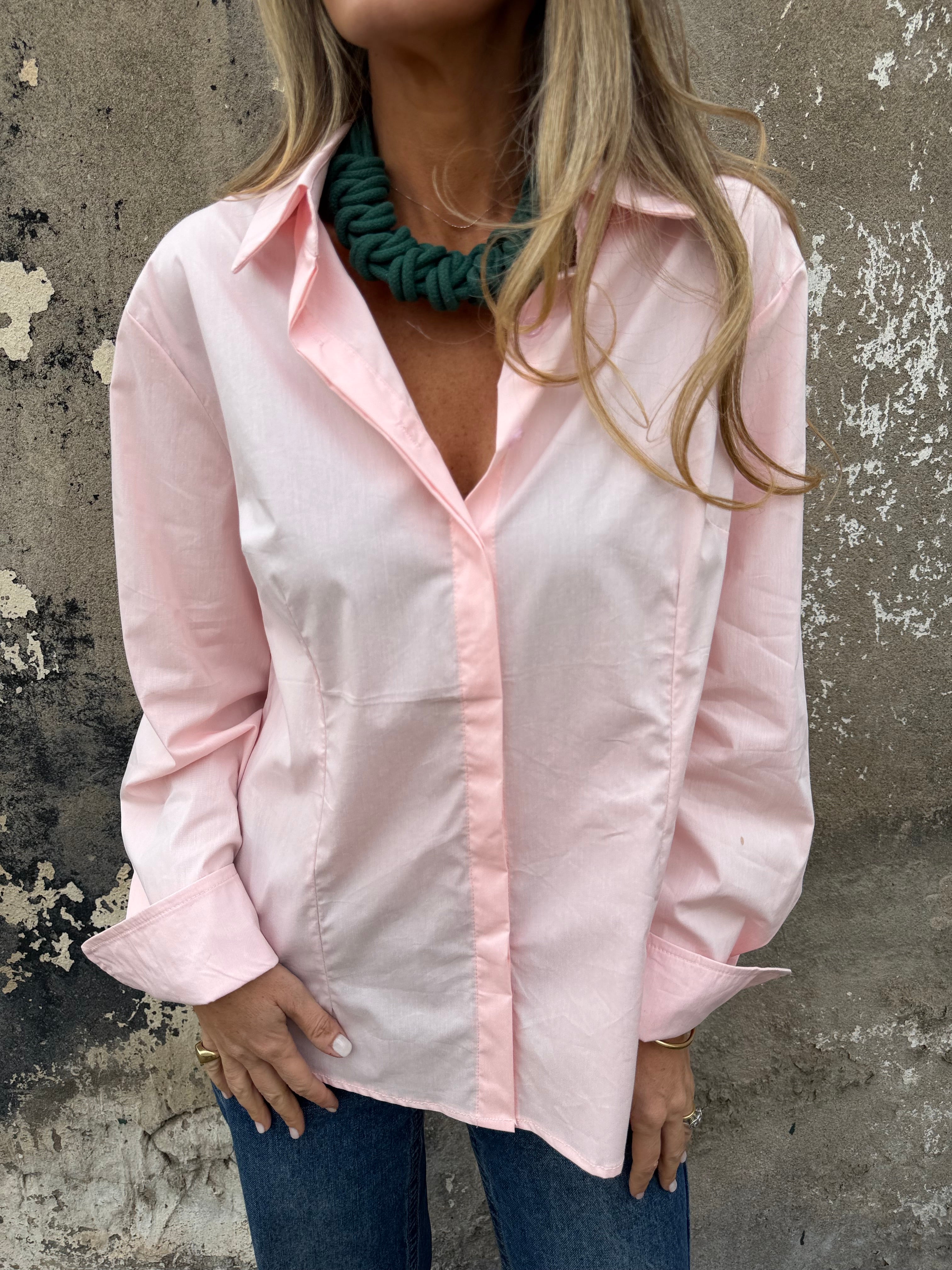Blusa sastre botones escondidos rosada