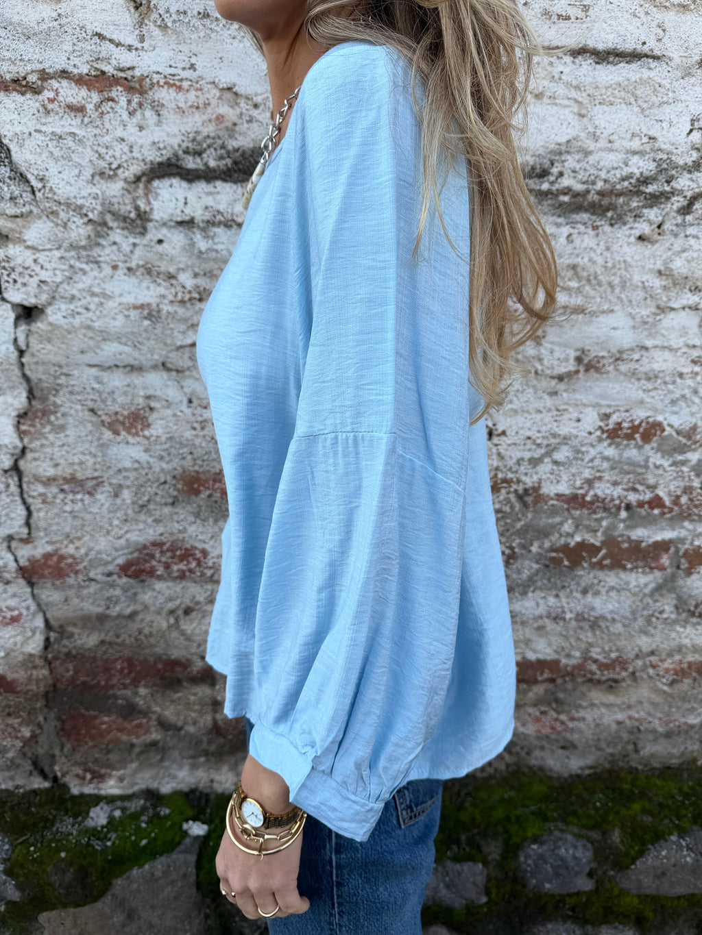 Blusa rayón manguitas globo celeste