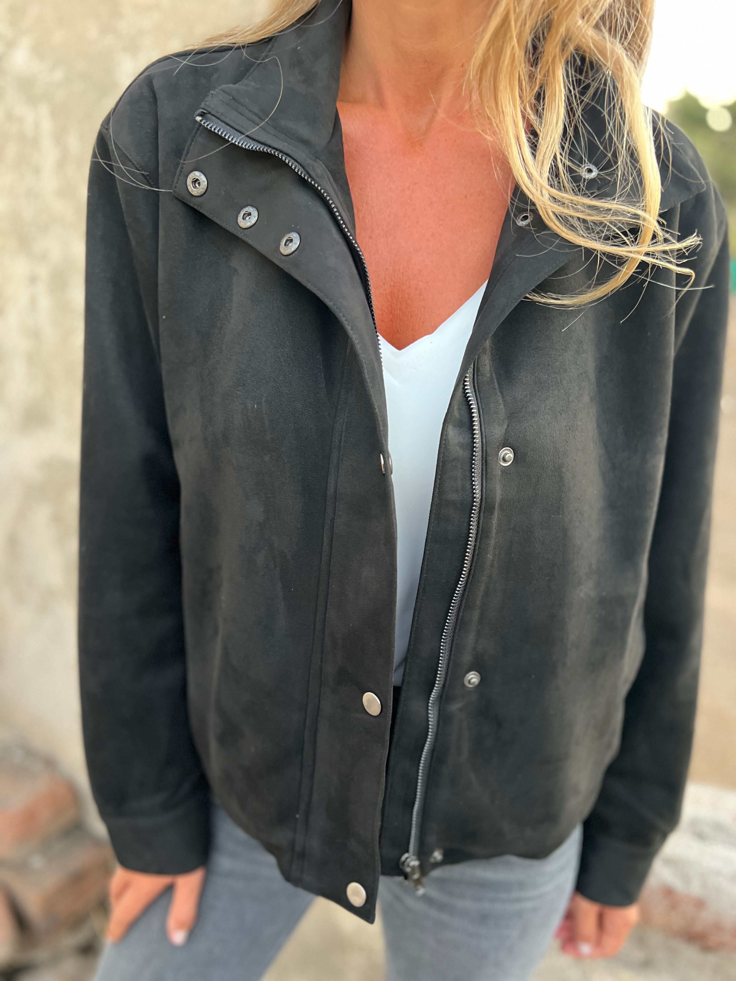 Chaqueta suede bolsillo clásico negro